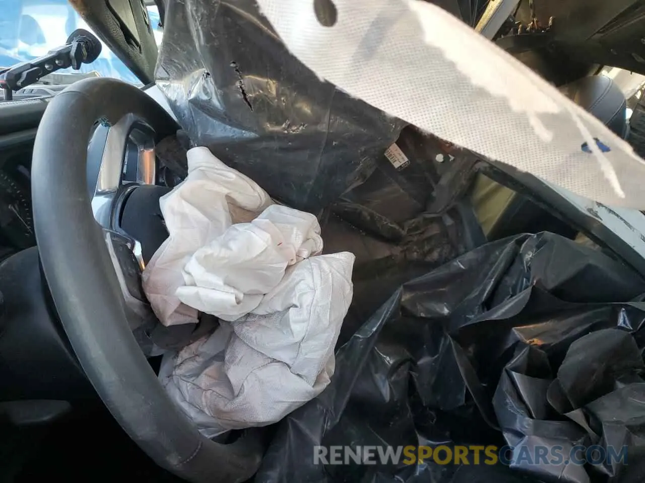 7 Photograph of a damaged car 1C4RJXU6XRW232904 JEEP WRANGLER H 2024