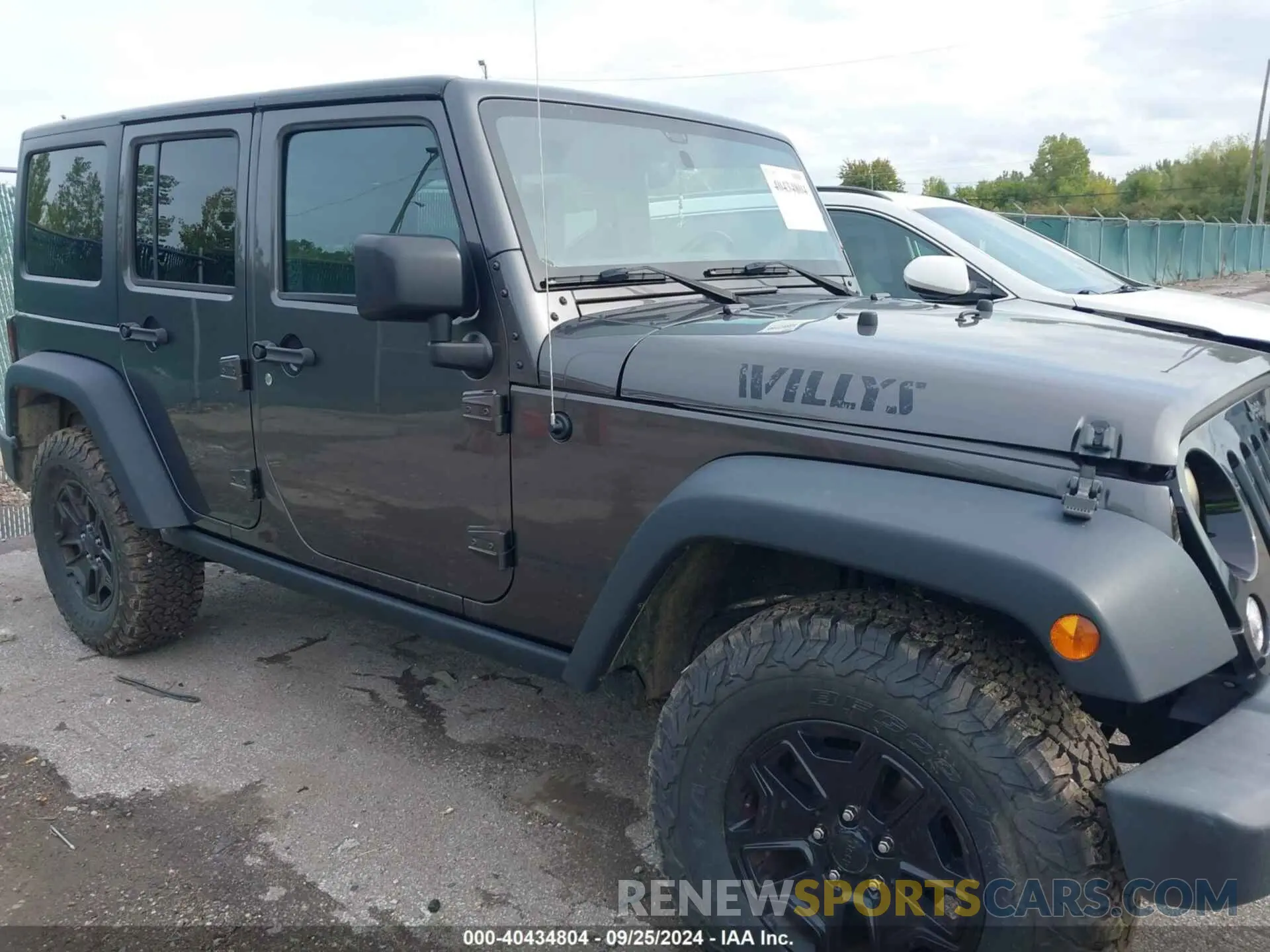 13 Photograph of a damaged car 1C4BJWDG7JL850949 JEEP WRANGLER JK UNLIMITED 2018