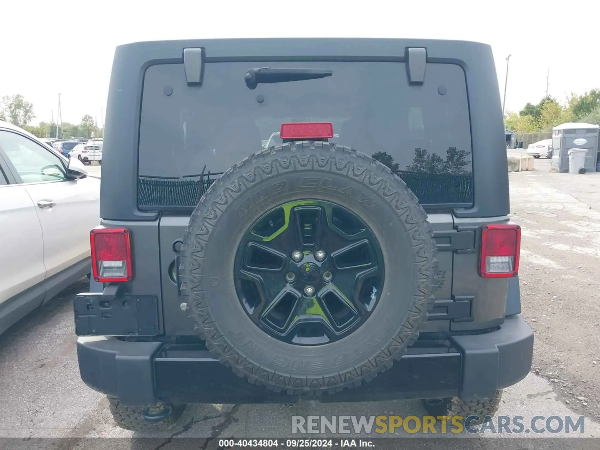 16 Photograph of a damaged car 1C4BJWDG7JL850949 JEEP WRANGLER JK UNLIMITED 2018