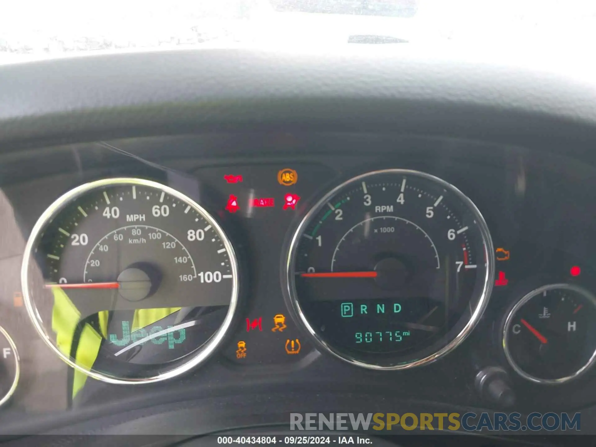 7 Photograph of a damaged car 1C4BJWDG7JL850949 JEEP WRANGLER JK UNLIMITED 2018