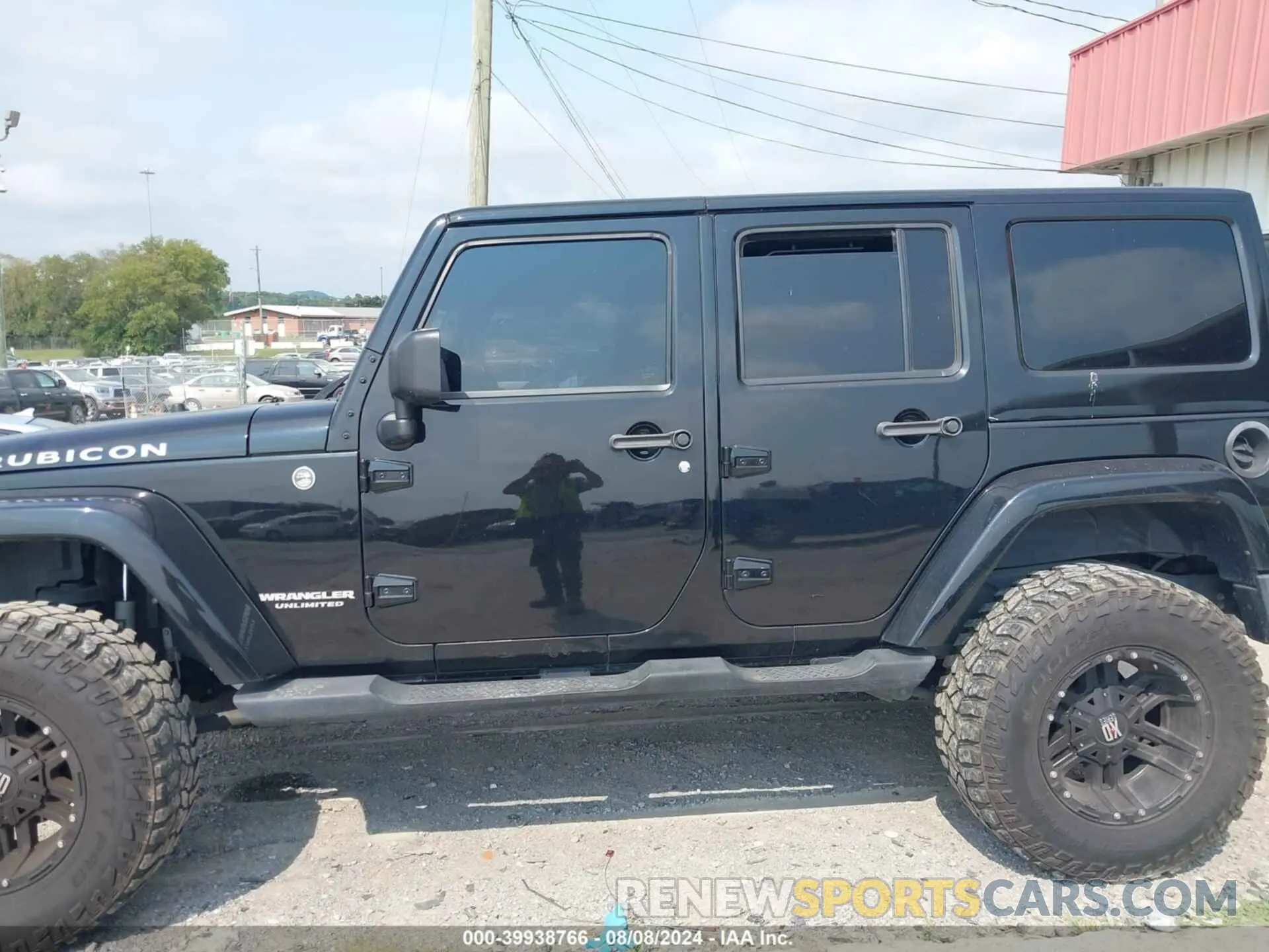 14 Photograph of a damaged car 1C4HJWFG5FL527837 JEEP WRANGLER UNLIMITED 2015