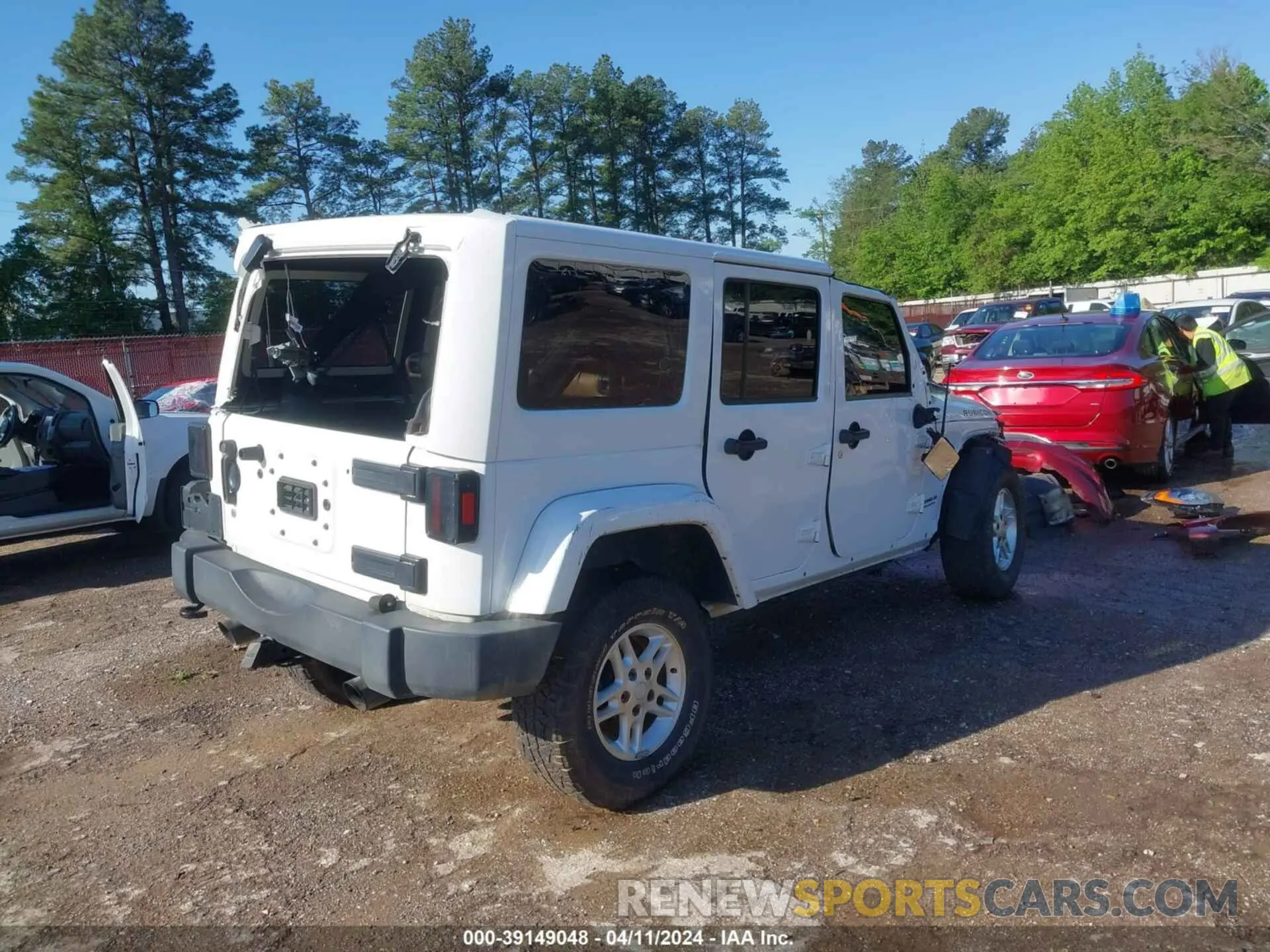 4 Photograph of a damaged car 1C4BJWFG5HL584466 JEEP WRANGLER UNLIMITED 2017