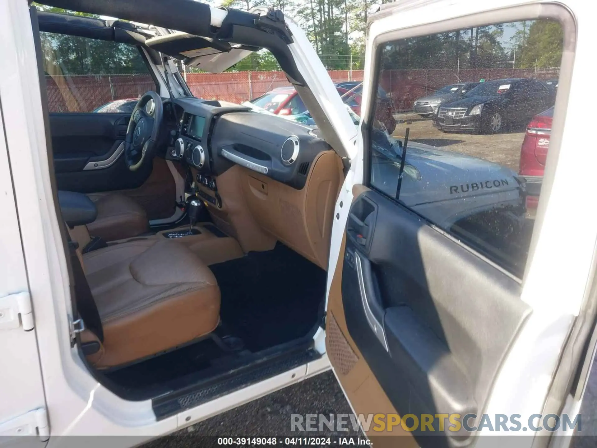 5 Photograph of a damaged car 1C4BJWFG5HL584466 JEEP WRANGLER UNLIMITED 2017