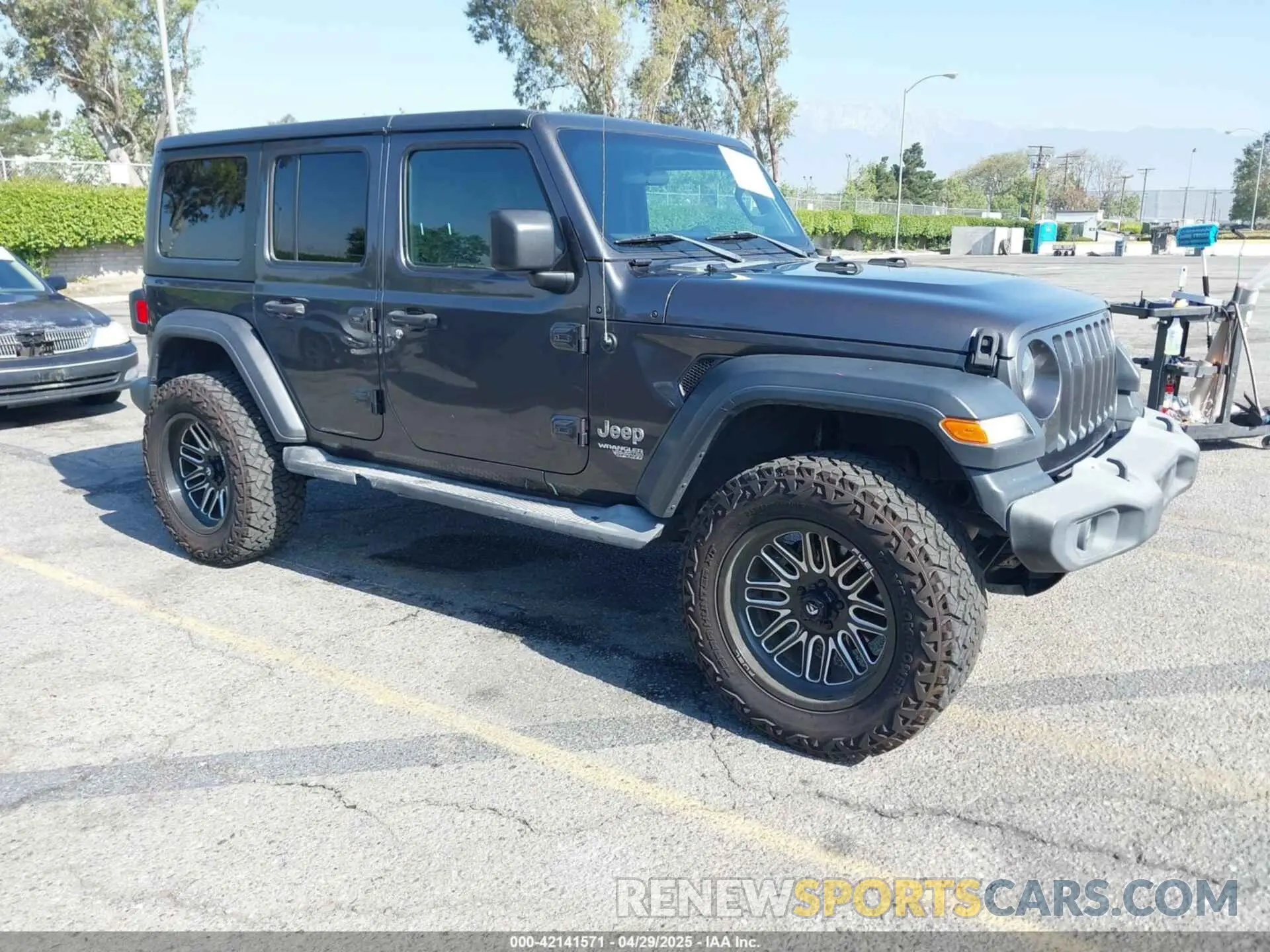 1 Photograph of a damaged car 1C4HJXDG1KW528470 JEEP WRANGLER UNLIMITED 2019