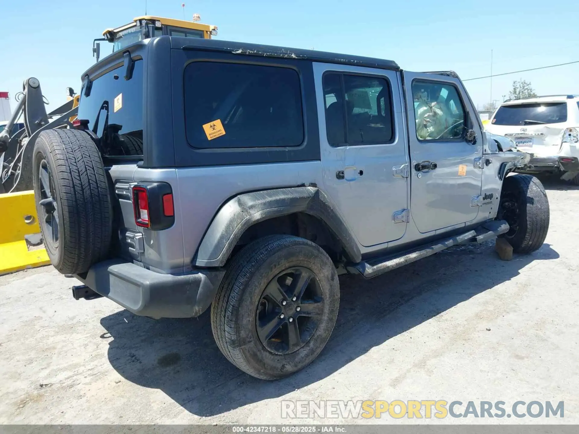 4 Photograph of a damaged car 1C4HJXDG1KW632215 JEEP WRANGLER UNLIMITED 2019
