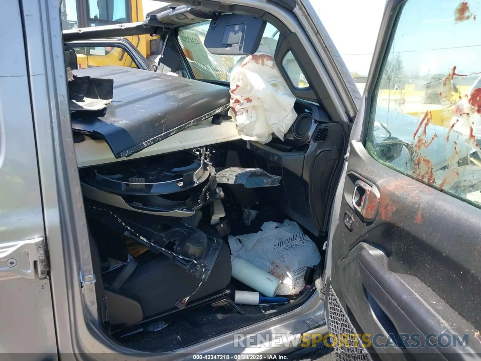 5 Photograph of a damaged car 1C4HJXDG1KW632215 JEEP WRANGLER UNLIMITED 2019