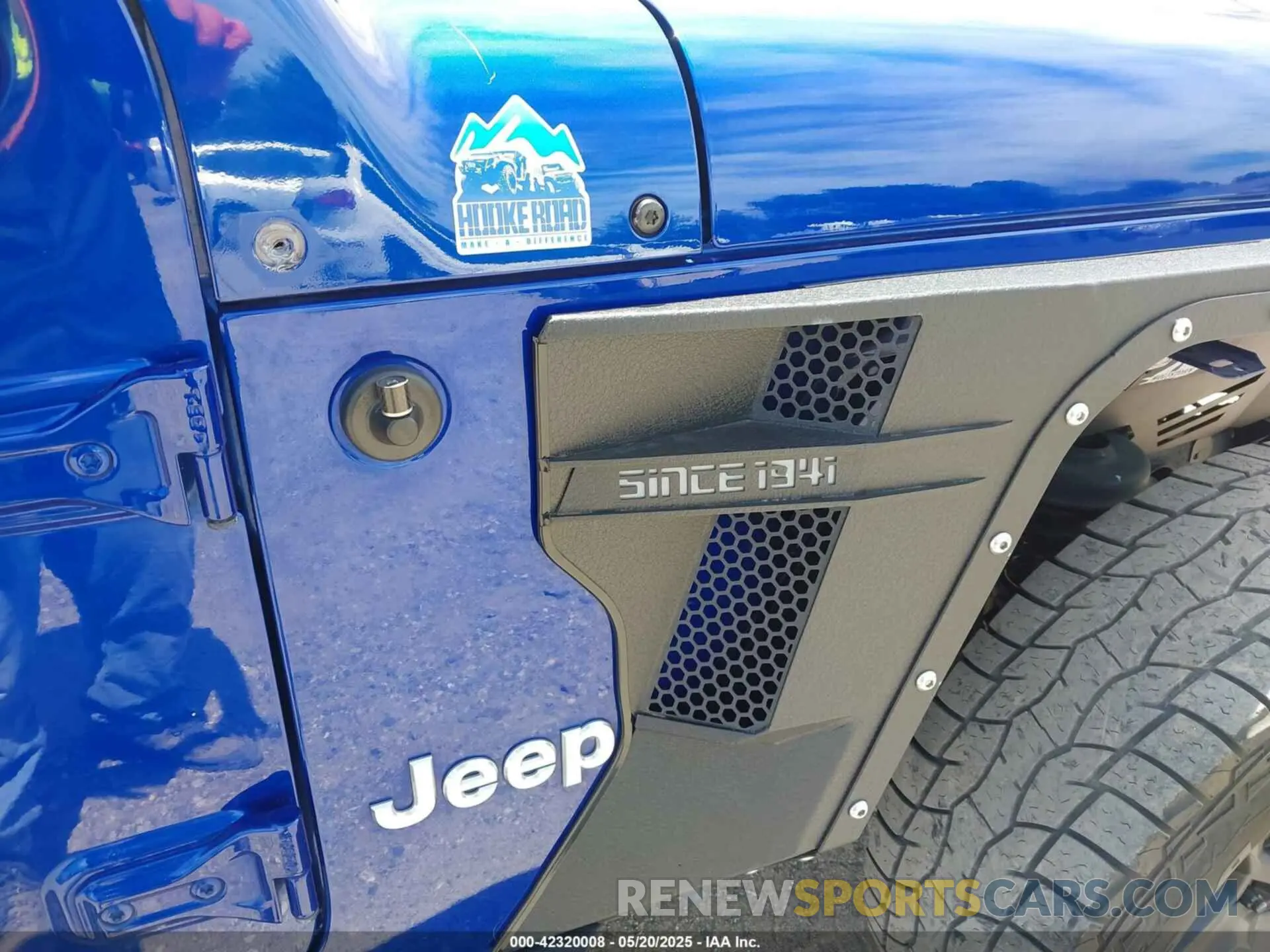 19 Photograph of a damaged car 1C4HJXDG2KW532866 JEEP WRANGLER UNLIMITED 2019
