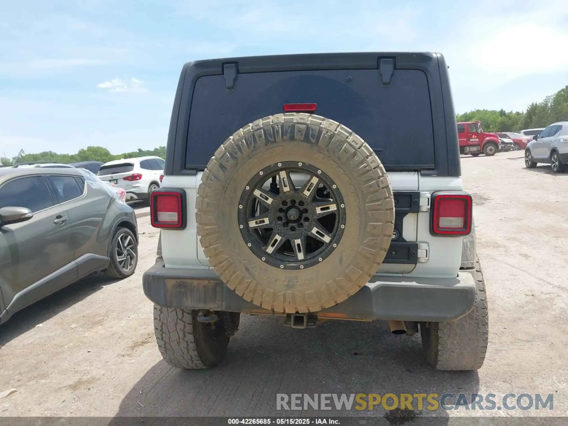 16 Photograph of a damaged car 1C4HJXDG3KW507121 JEEP WRANGLER UNLIMITED 2019