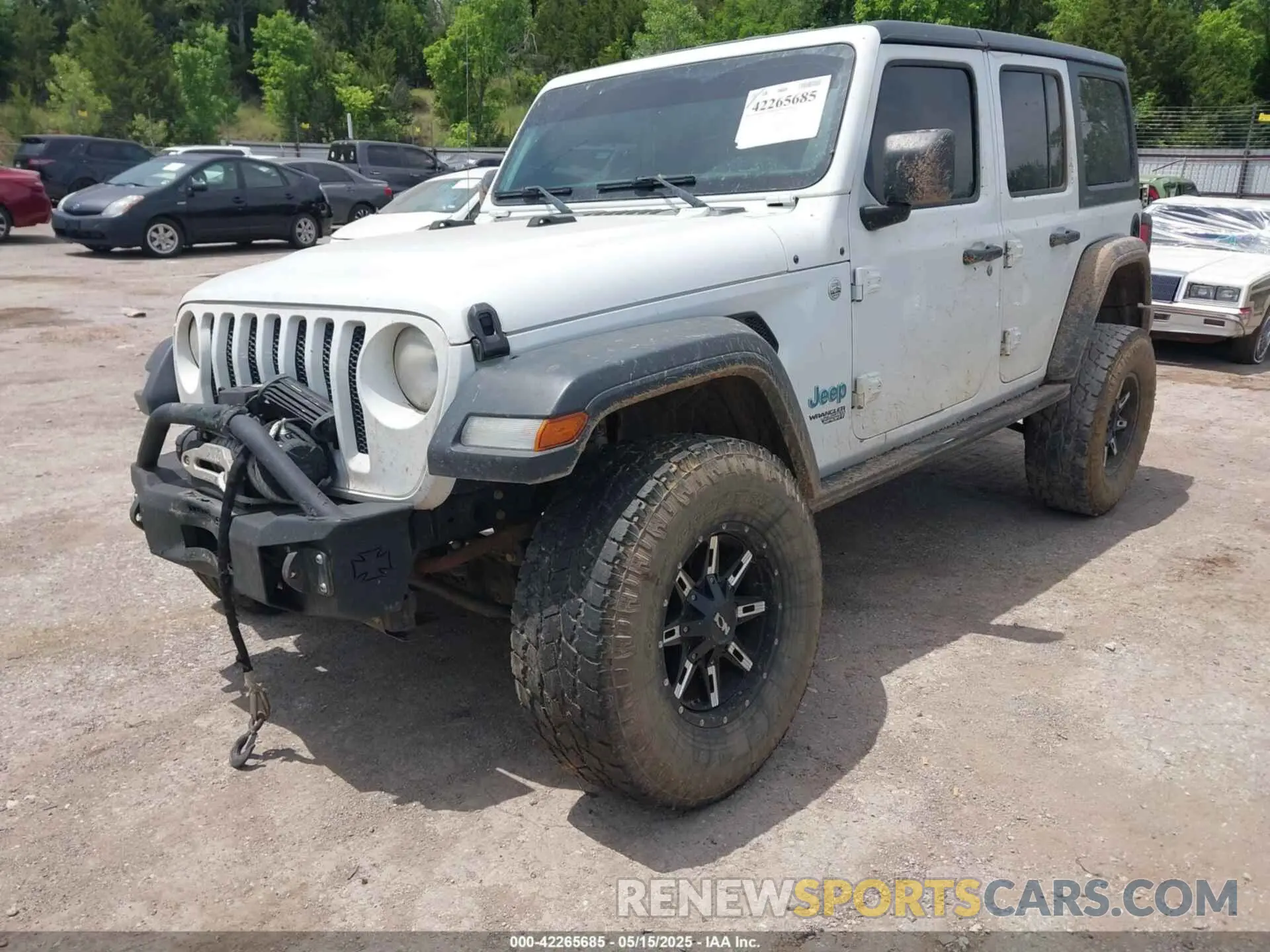 2 Photograph of a damaged car 1C4HJXDG3KW507121 JEEP WRANGLER UNLIMITED 2019