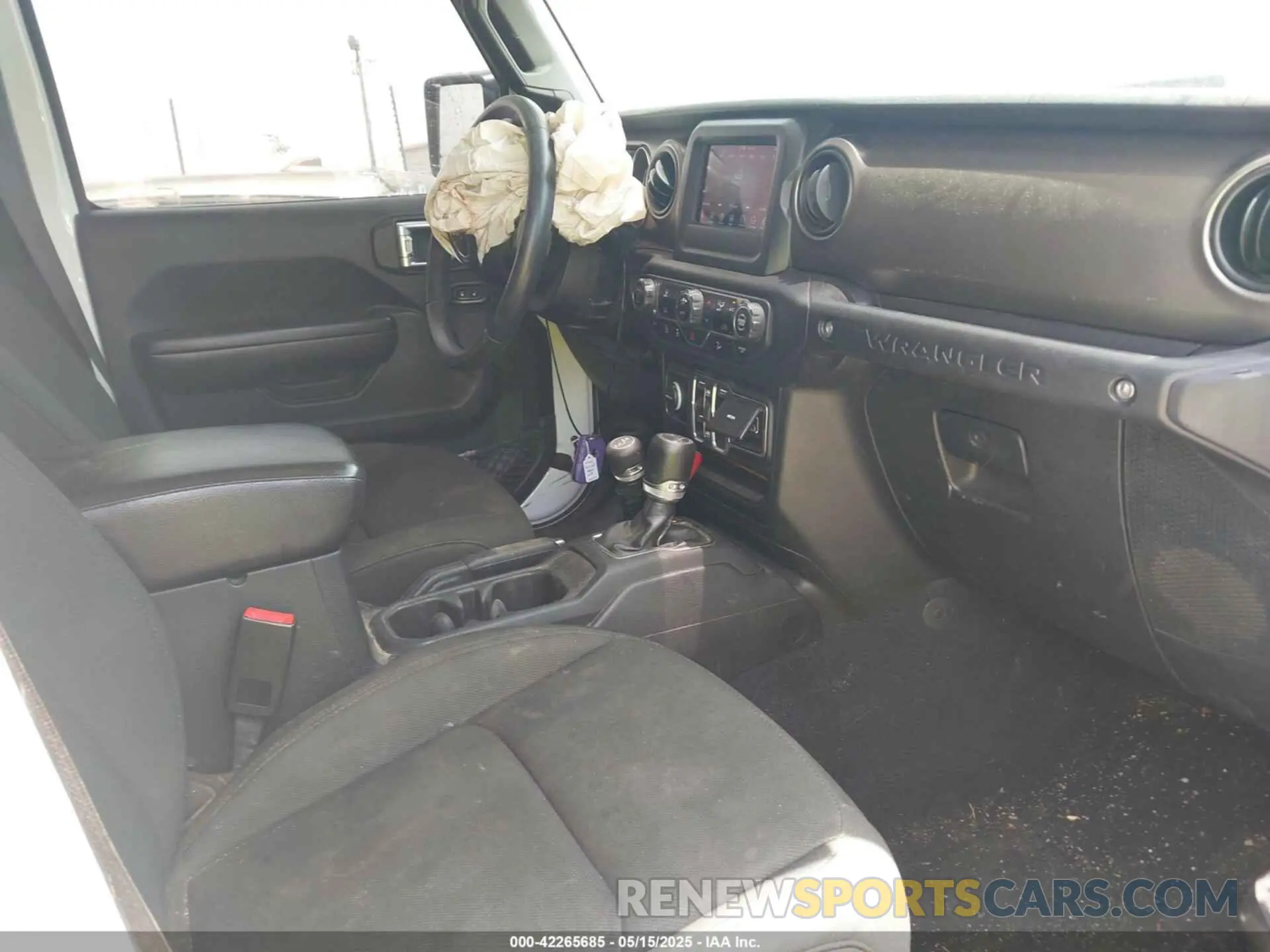 5 Photograph of a damaged car 1C4HJXDG3KW507121 JEEP WRANGLER UNLIMITED 2019