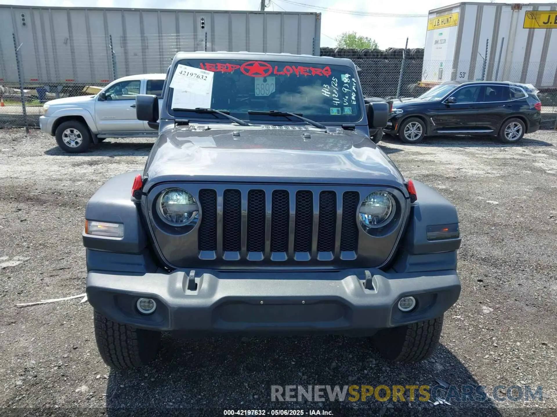 12 Photograph of a damaged car 1C4HJXDG3KW569389 JEEP WRANGLER UNLIMITED 2019