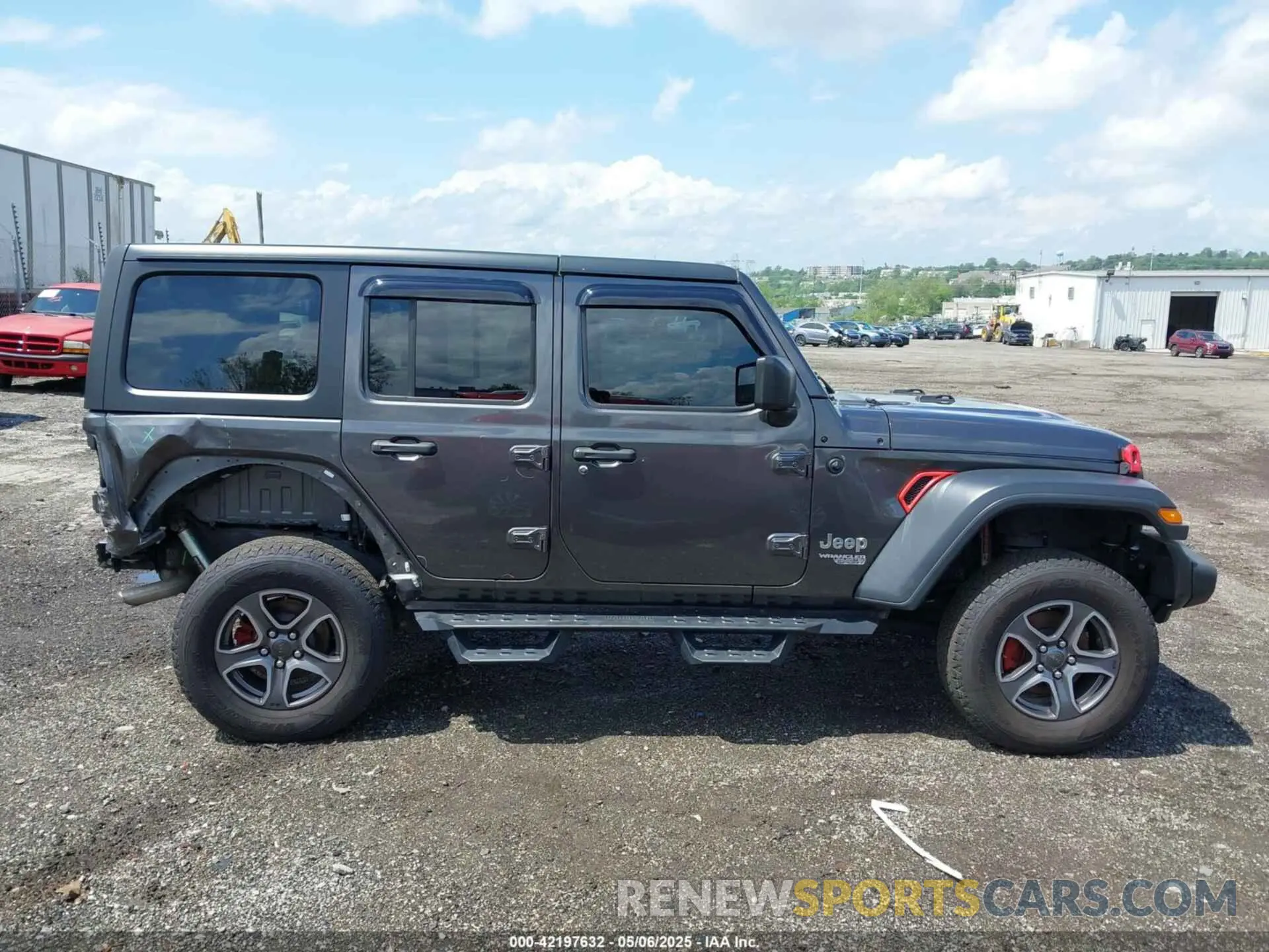 13 Photograph of a damaged car 1C4HJXDG3KW569389 JEEP WRANGLER UNLIMITED 2019