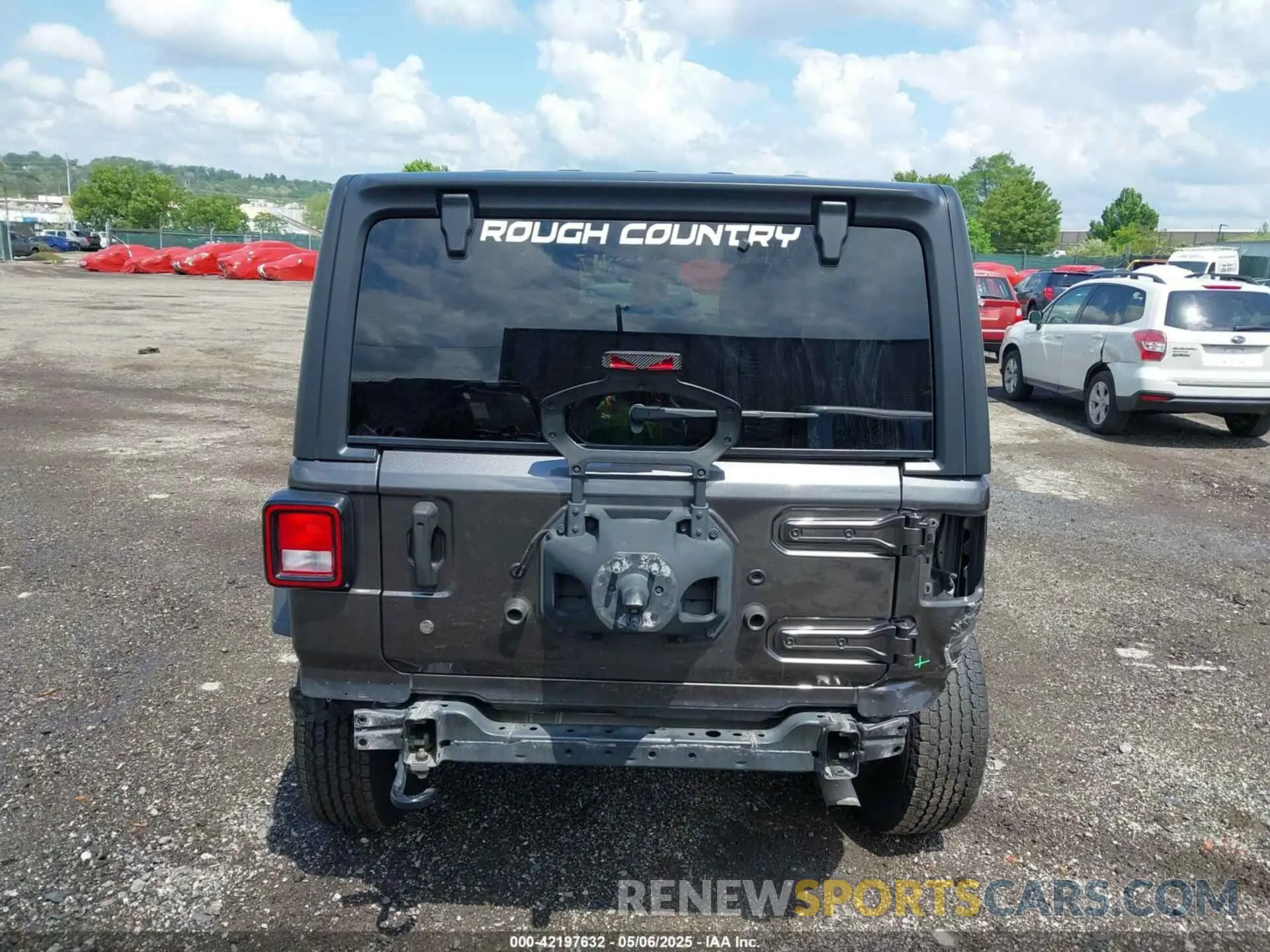 16 Photograph of a damaged car 1C4HJXDG3KW569389 JEEP WRANGLER UNLIMITED 2019