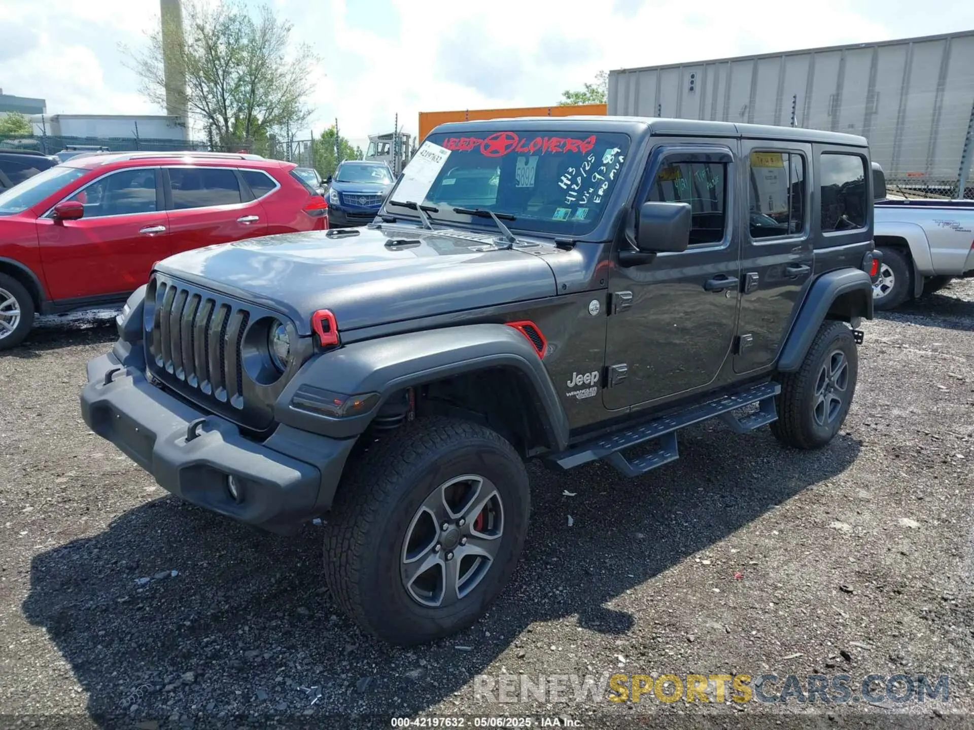 2 Photograph of a damaged car 1C4HJXDG3KW569389 JEEP WRANGLER UNLIMITED 2019