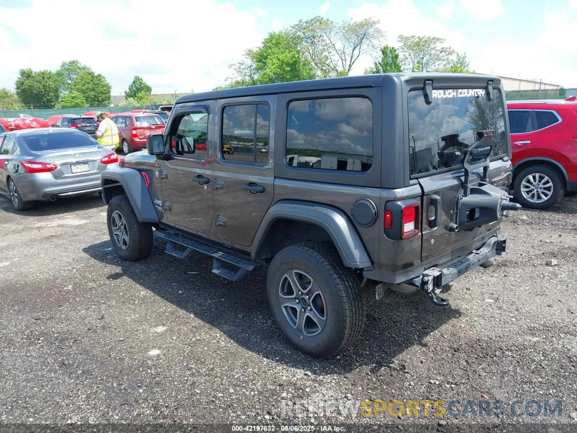 3 Photograph of a damaged car 1C4HJXDG3KW569389 JEEP WRANGLER UNLIMITED 2019
