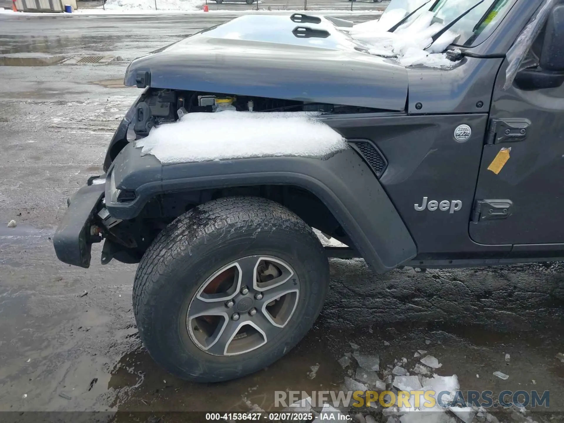 19 Photograph of a damaged car 1C4HJXDG3KW569392 JEEP WRANGLER UNLIMITED 2019