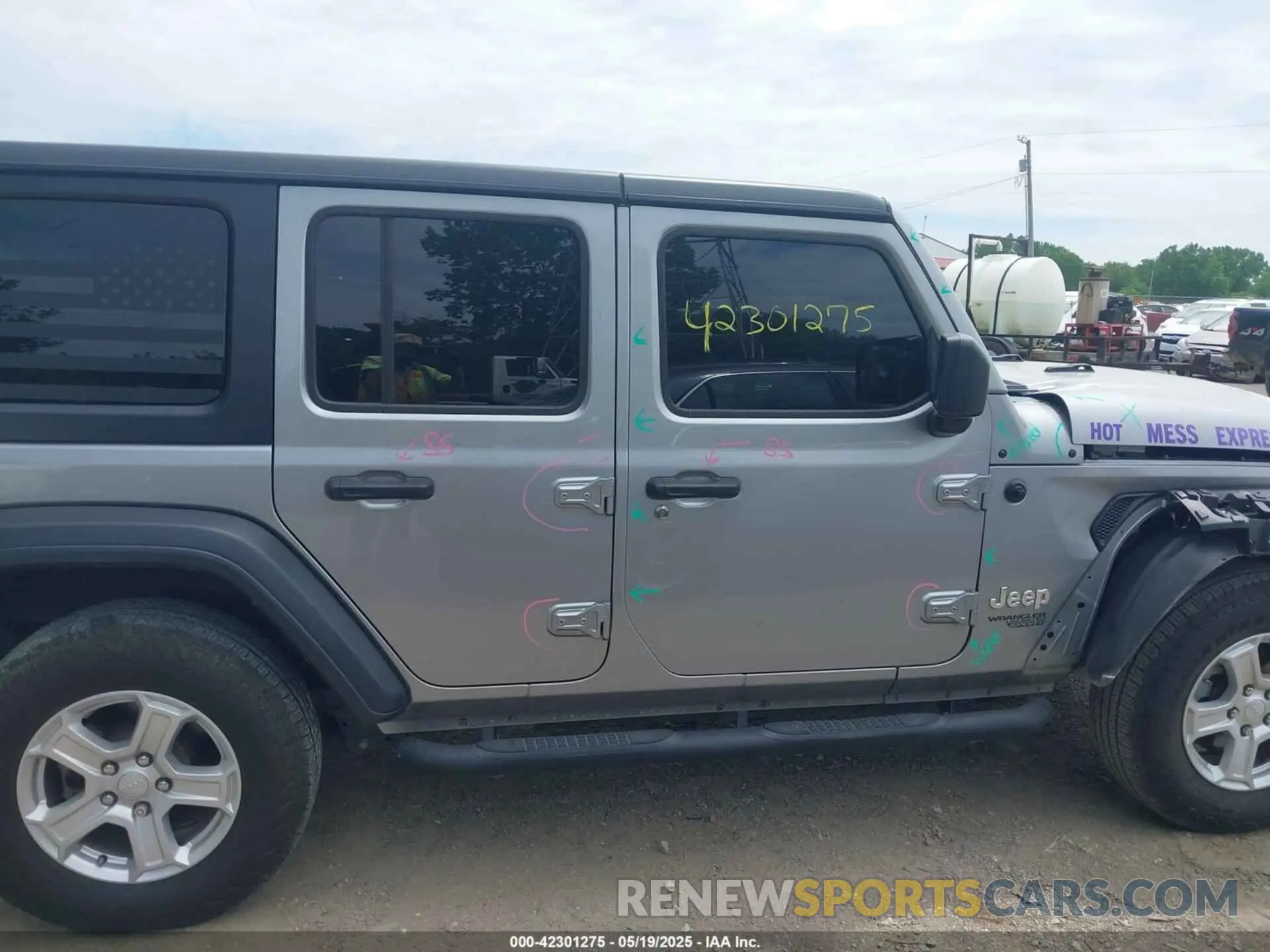 14 Photograph of a damaged car 1C4HJXDG4KW509864 JEEP WRANGLER UNLIMITED 2019