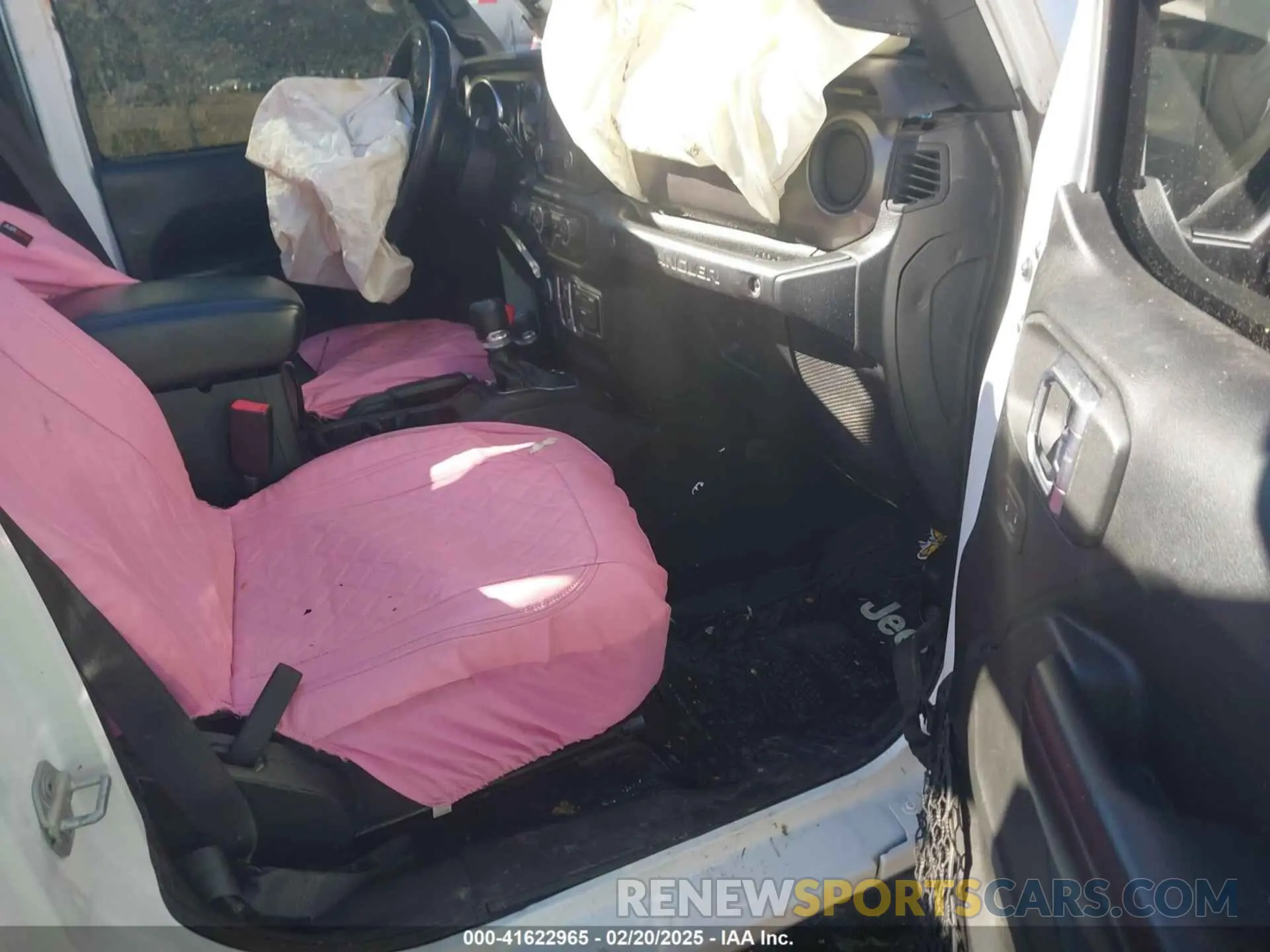 5 Photograph of a damaged car 1C4HJXDG4KW527085 JEEP WRANGLER UNLIMITED 2019