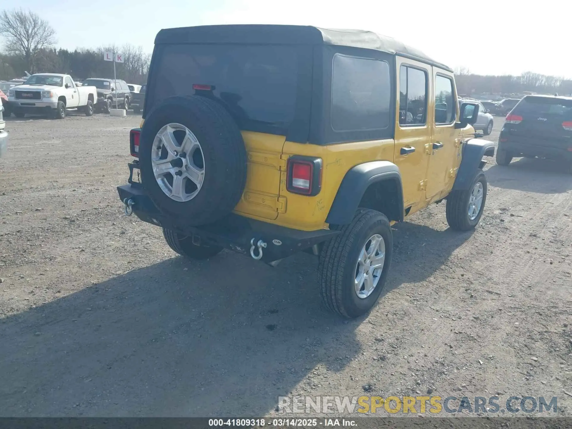 4 Photograph of a damaged car 1C4HJXDG4KW579364 JEEP WRANGLER UNLIMITED 2019