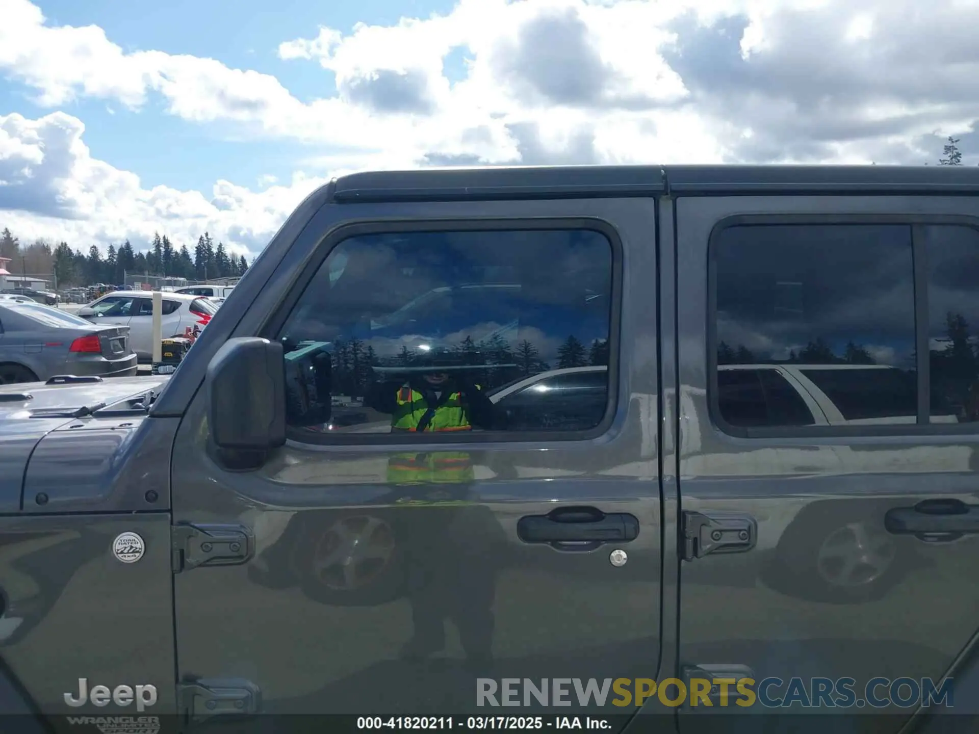15 Photograph of a damaged car 1C4HJXDG6KW538685 JEEP WRANGLER UNLIMITED 2019