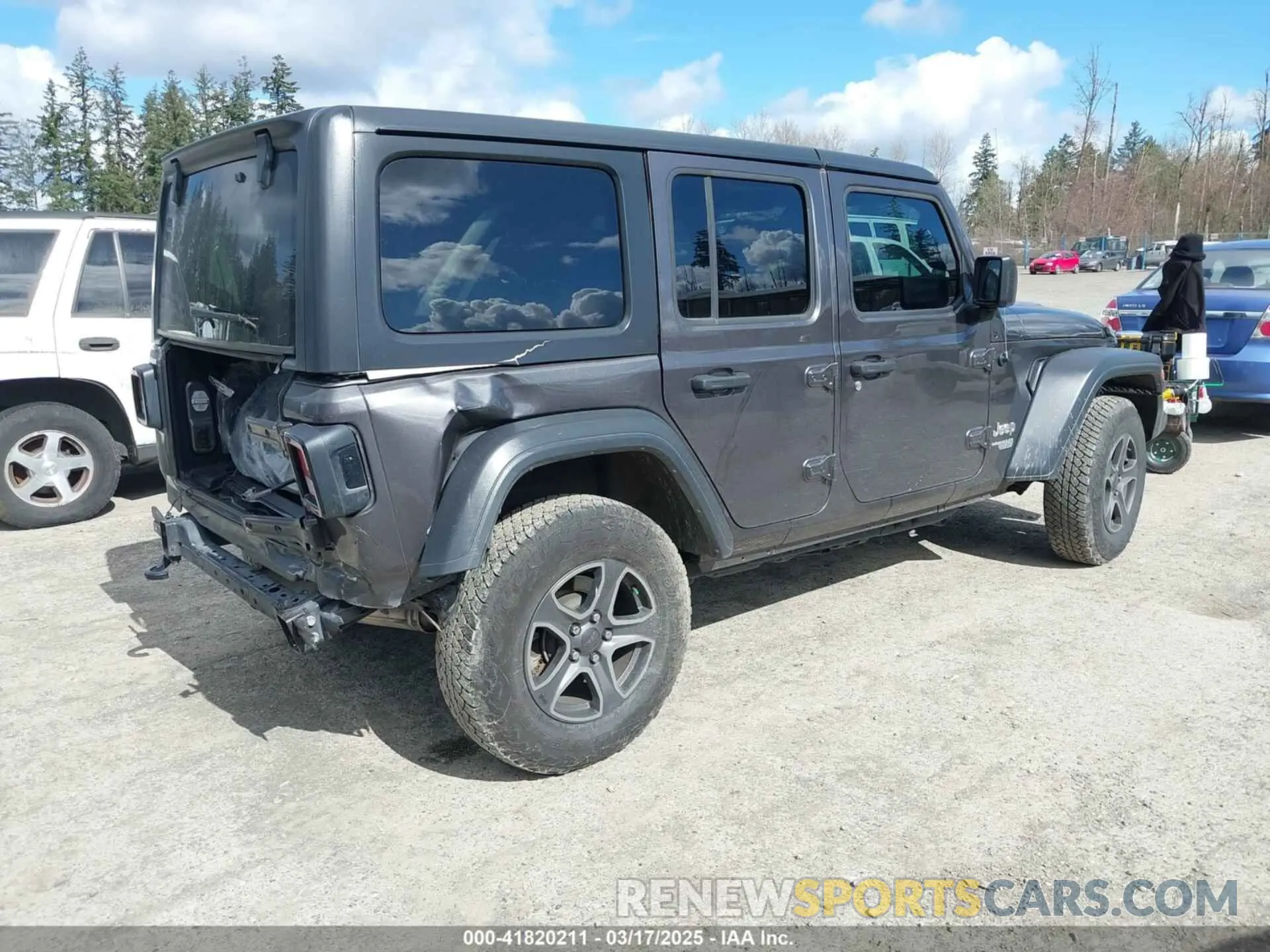 4 Photograph of a damaged car 1C4HJXDG6KW538685 JEEP WRANGLER UNLIMITED 2019
