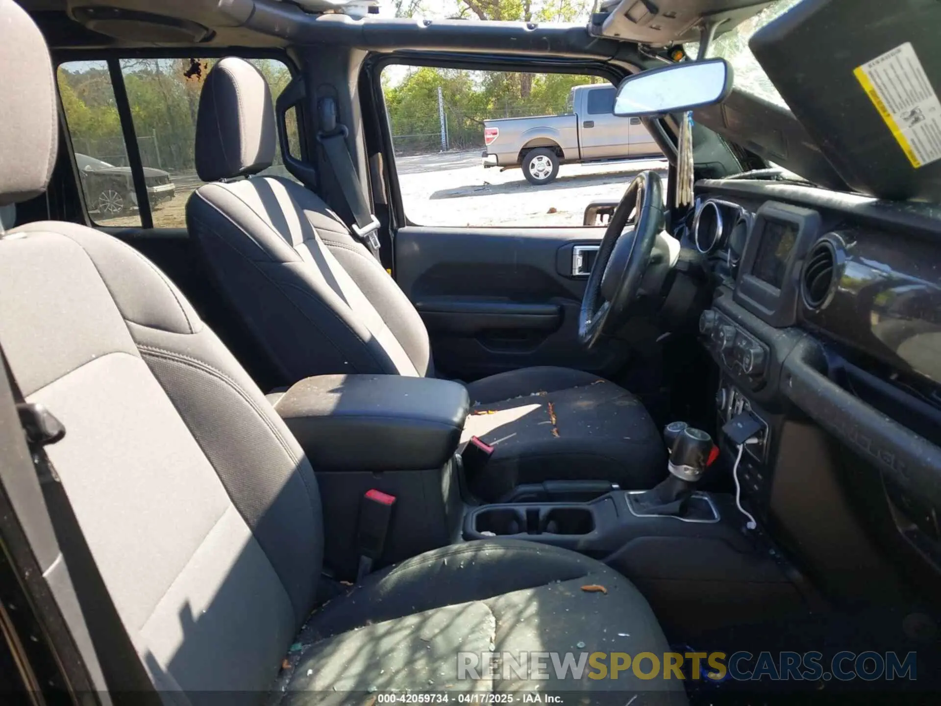 5 Photograph of a damaged car 1C4HJXDG7KW671598 JEEP WRANGLER UNLIMITED 2019