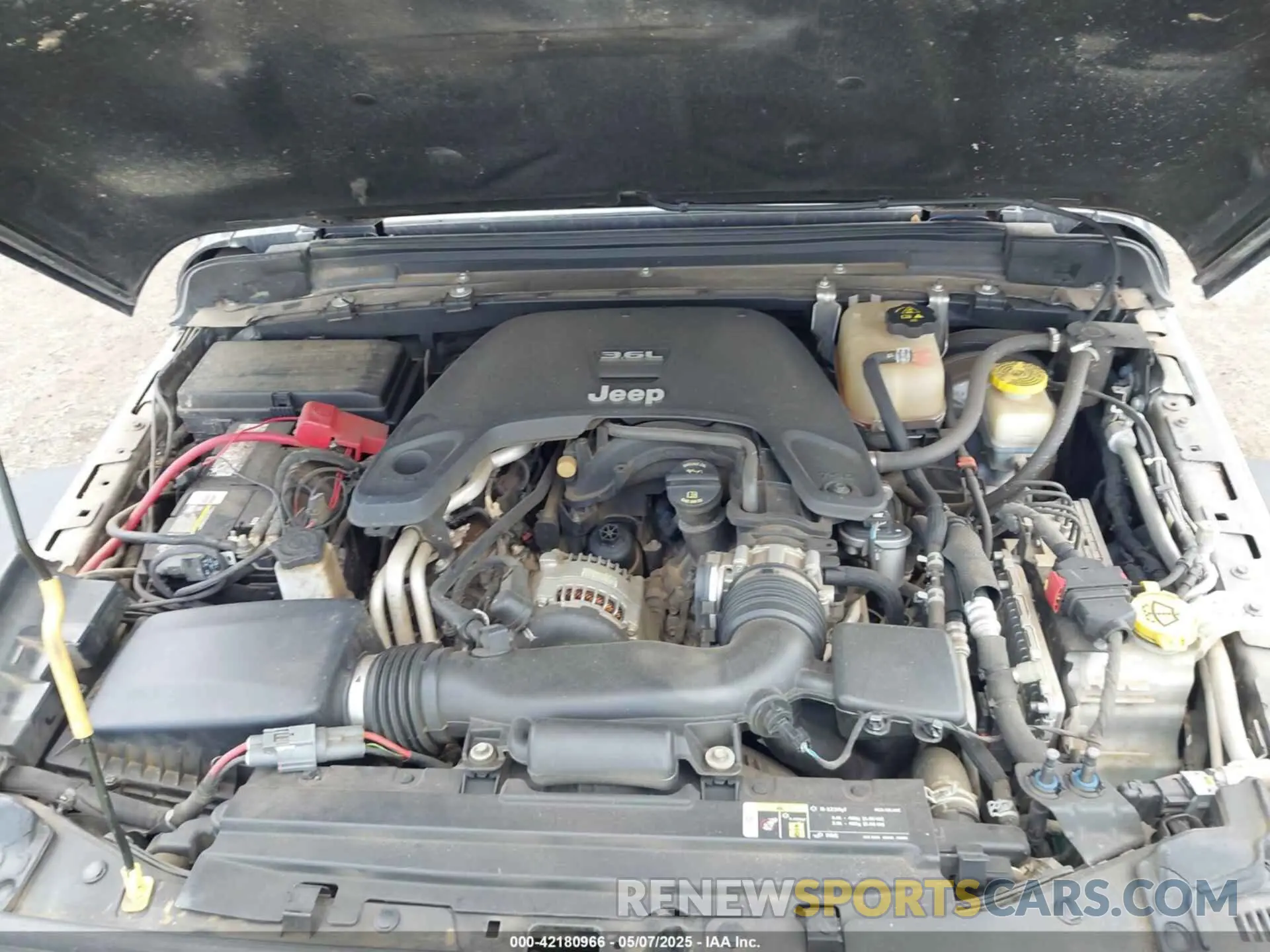 10 Photograph of a damaged car 1C4HJXDG9KW598816 JEEP WRANGLER UNLIMITED 2019