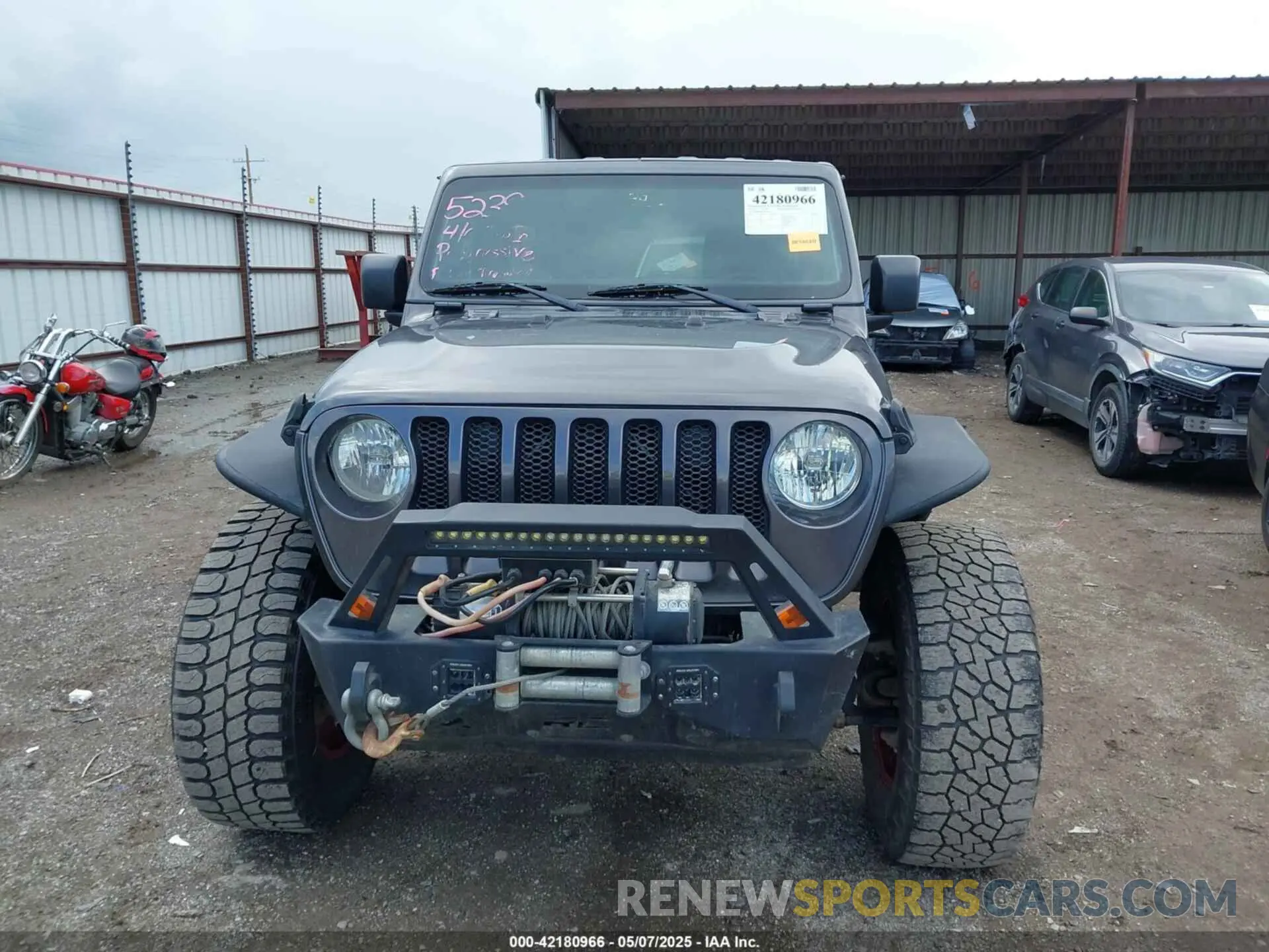 13 Photograph of a damaged car 1C4HJXDG9KW598816 JEEP WRANGLER UNLIMITED 2019