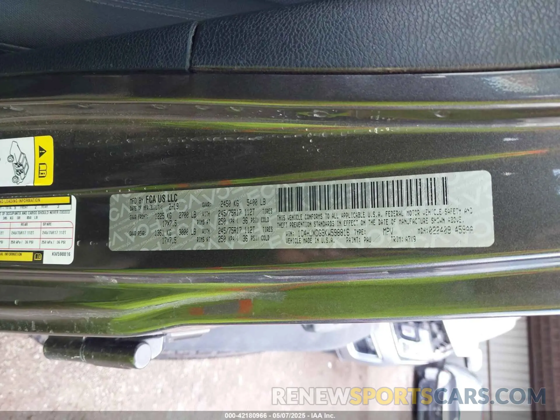 9 Photograph of a damaged car 1C4HJXDG9KW598816 JEEP WRANGLER UNLIMITED 2019