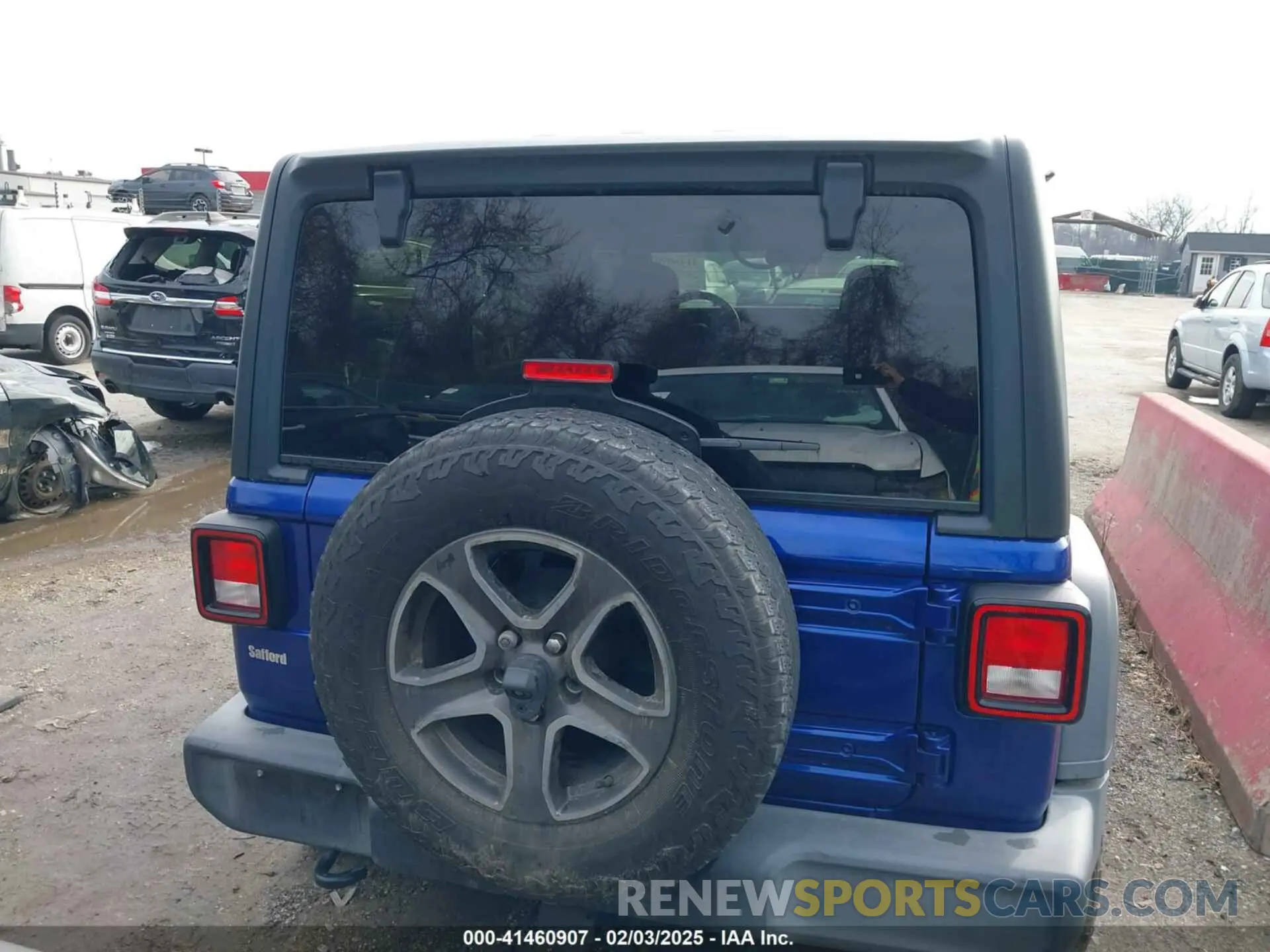 17 Photograph of a damaged car 1C4HJXDG9KW603805 JEEP WRANGLER UNLIMITED 2019