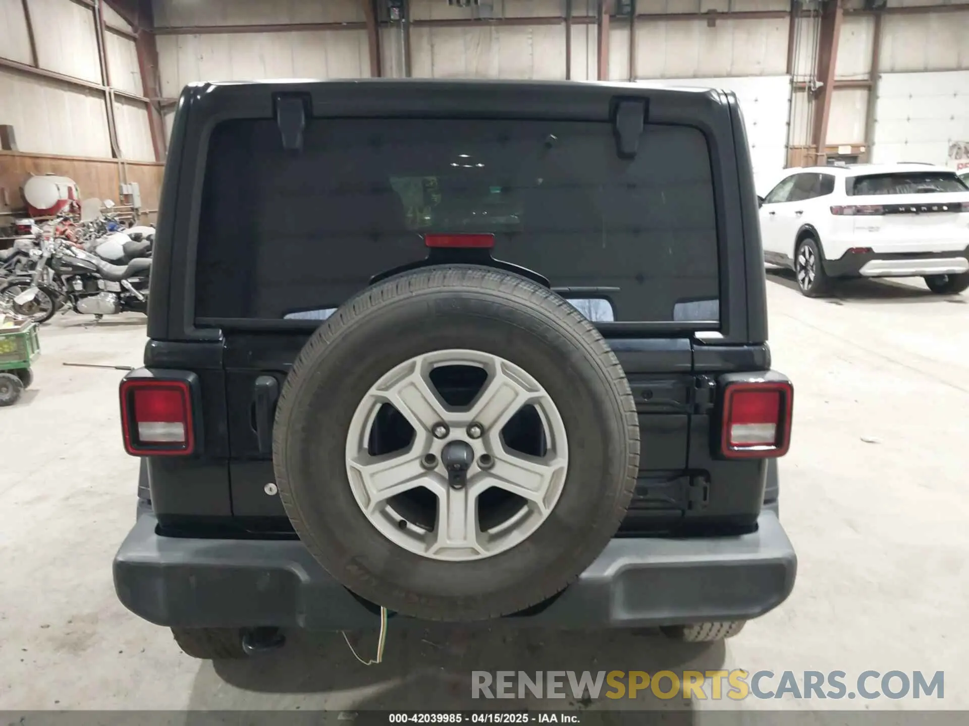 16 Photograph of a damaged car 1C4HJXDGXKW505396 JEEP WRANGLER UNLIMITED 2019
