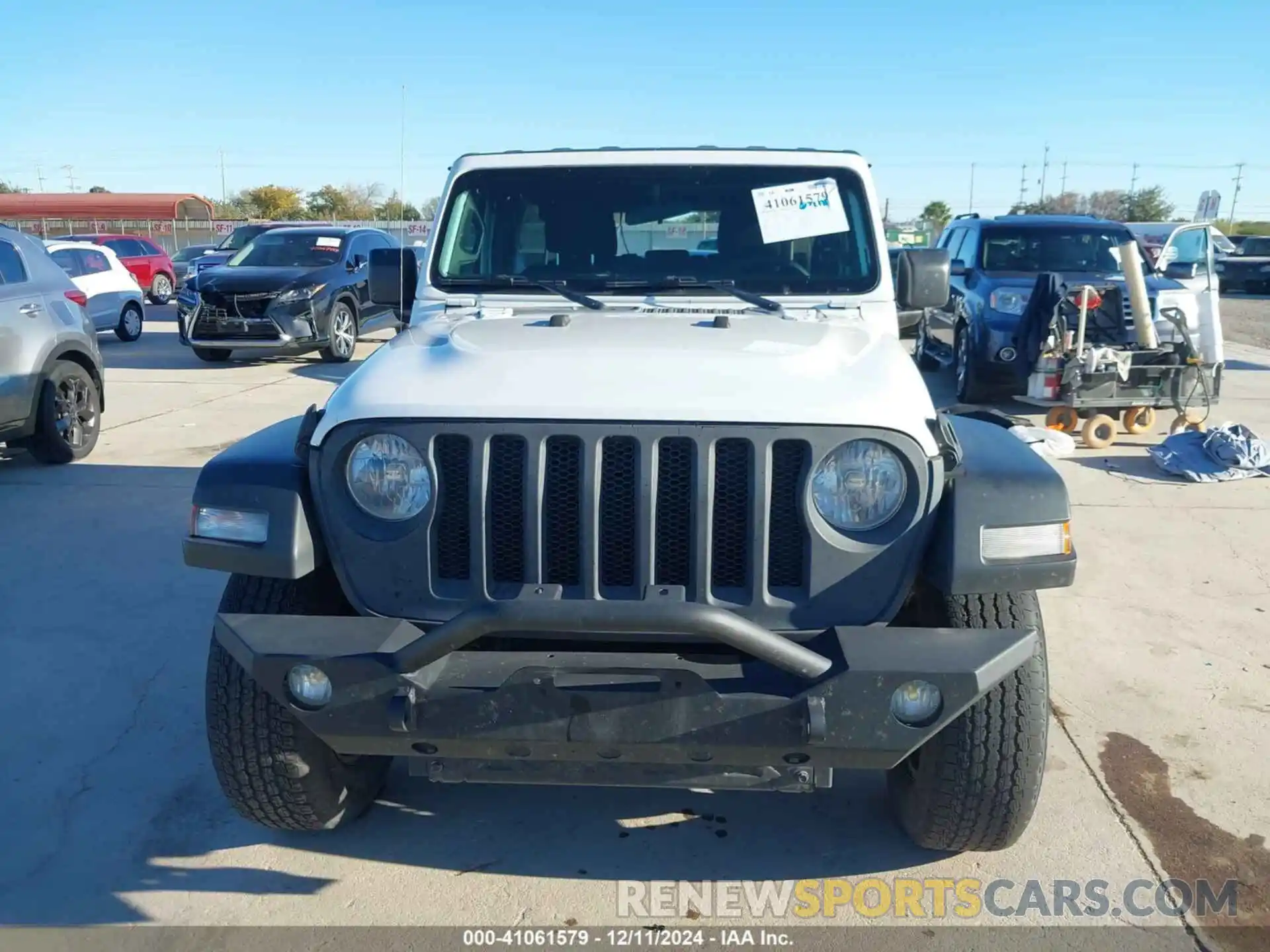 13 Photograph of a damaged car 1C4HJXDGXKW663785 JEEP WRANGLER UNLIMITED 2019