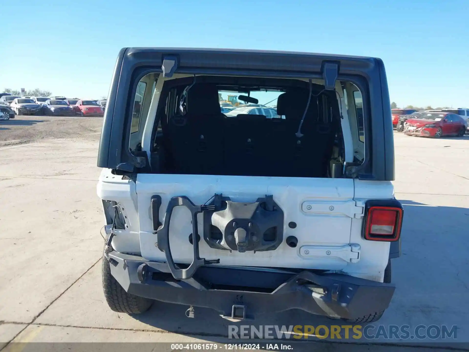 17 Photograph of a damaged car 1C4HJXDGXKW663785 JEEP WRANGLER UNLIMITED 2019