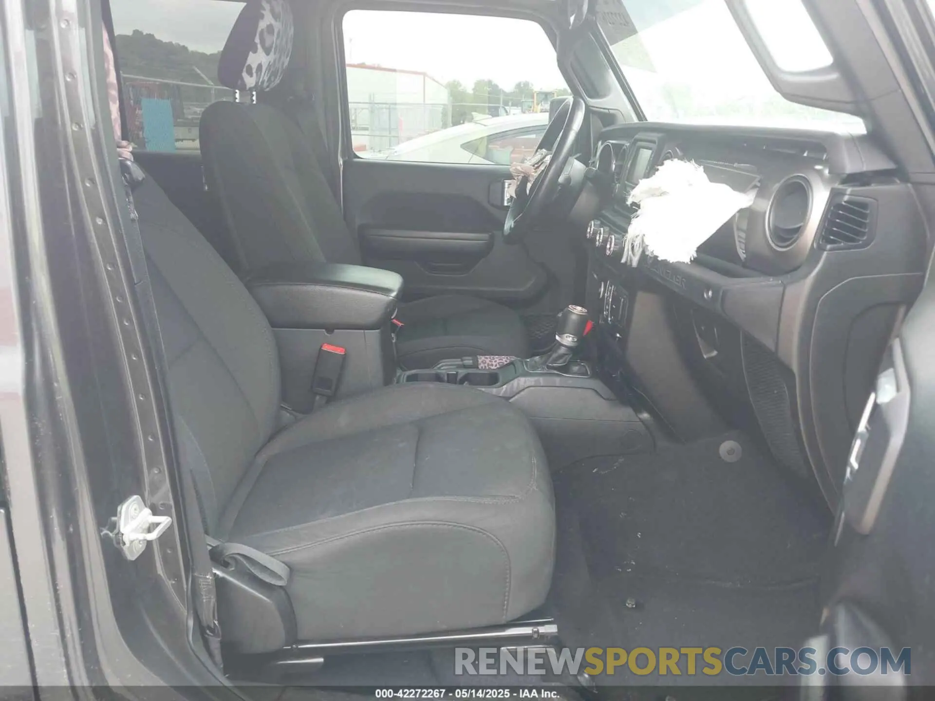 5 Photograph of a damaged car 1C4HJXDN3KW634644 JEEP WRANGLER UNLIMITED 2019