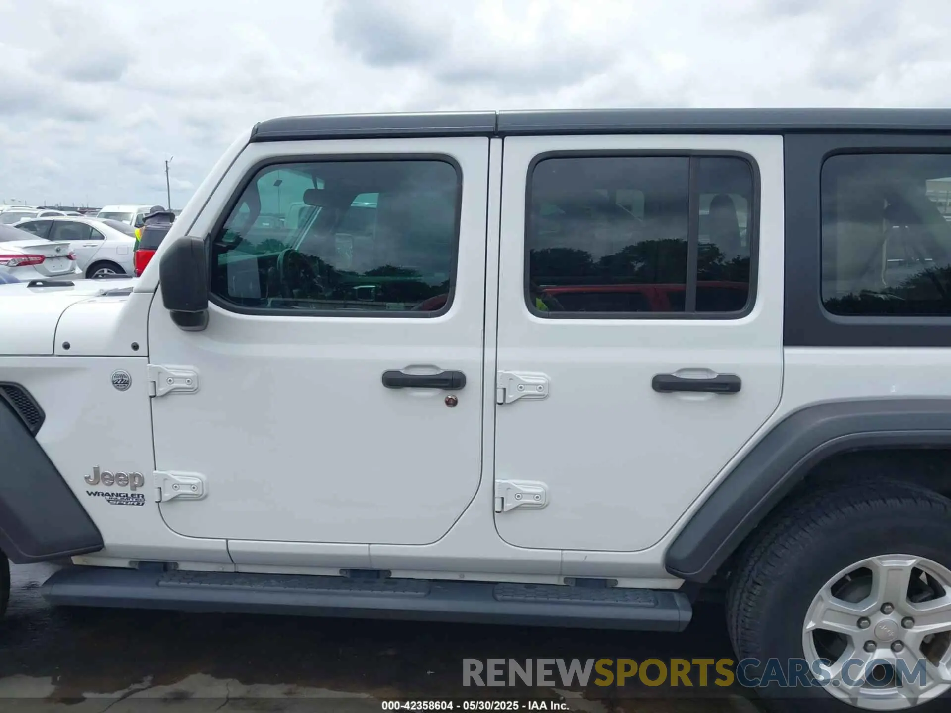 15 Photograph of a damaged car 1C4HJXDN3KW689739 JEEP WRANGLER UNLIMITED 2019