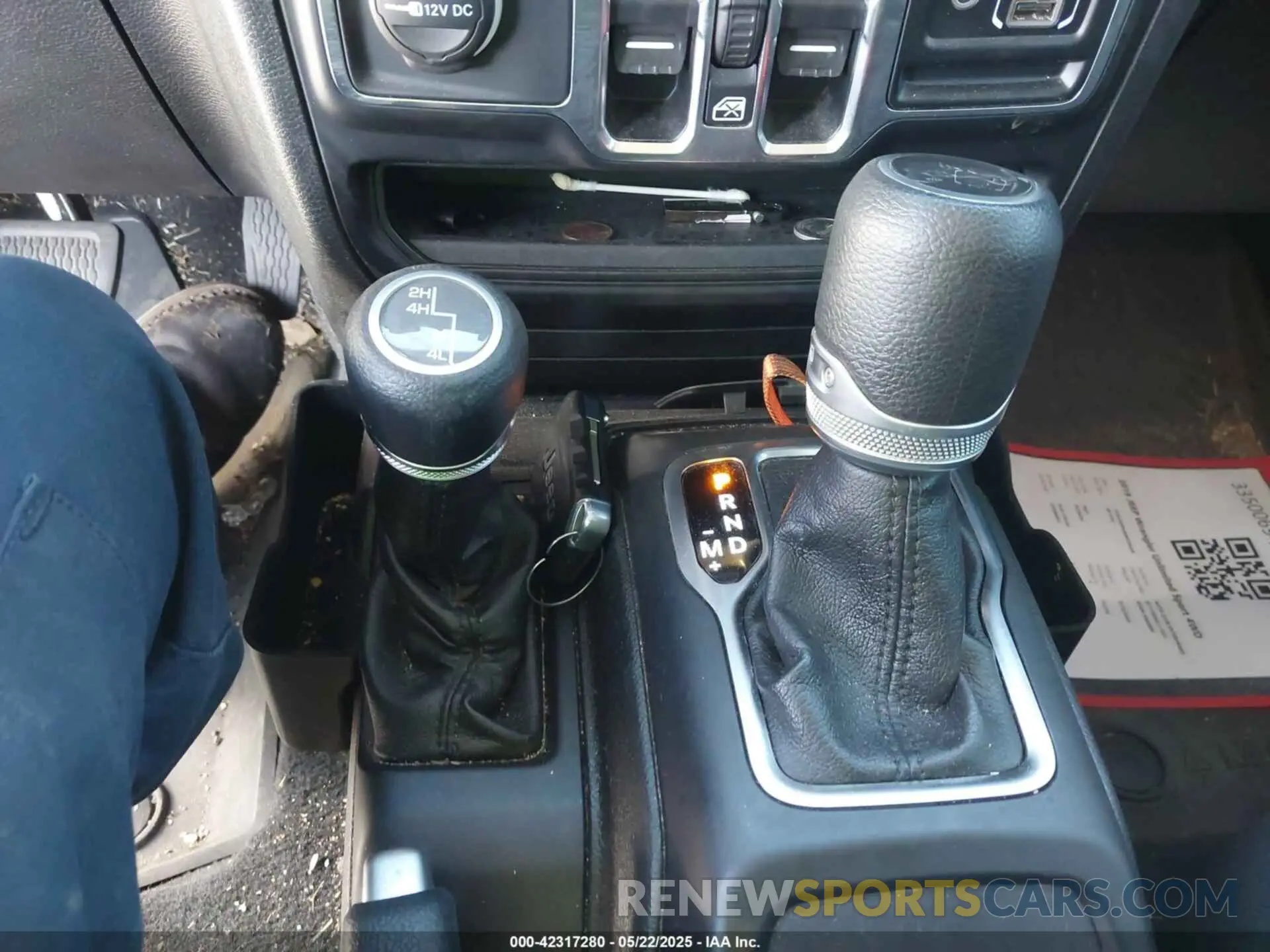 11 Photograph of a damaged car 1C4HJXDN4KW570520 JEEP WRANGLER UNLIMITED 2019