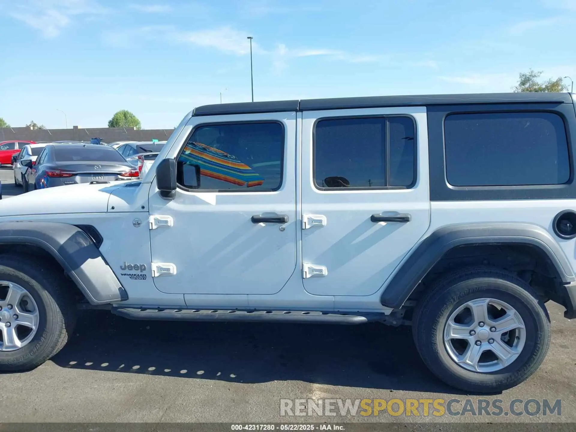14 Photograph of a damaged car 1C4HJXDN4KW570520 JEEP WRANGLER UNLIMITED 2019