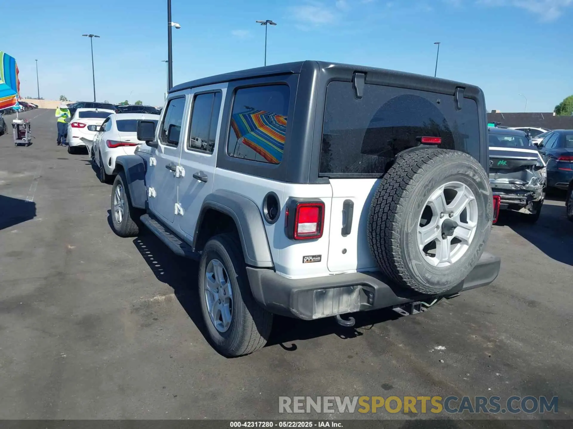 3 Photograph of a damaged car 1C4HJXDN4KW570520 JEEP WRANGLER UNLIMITED 2019