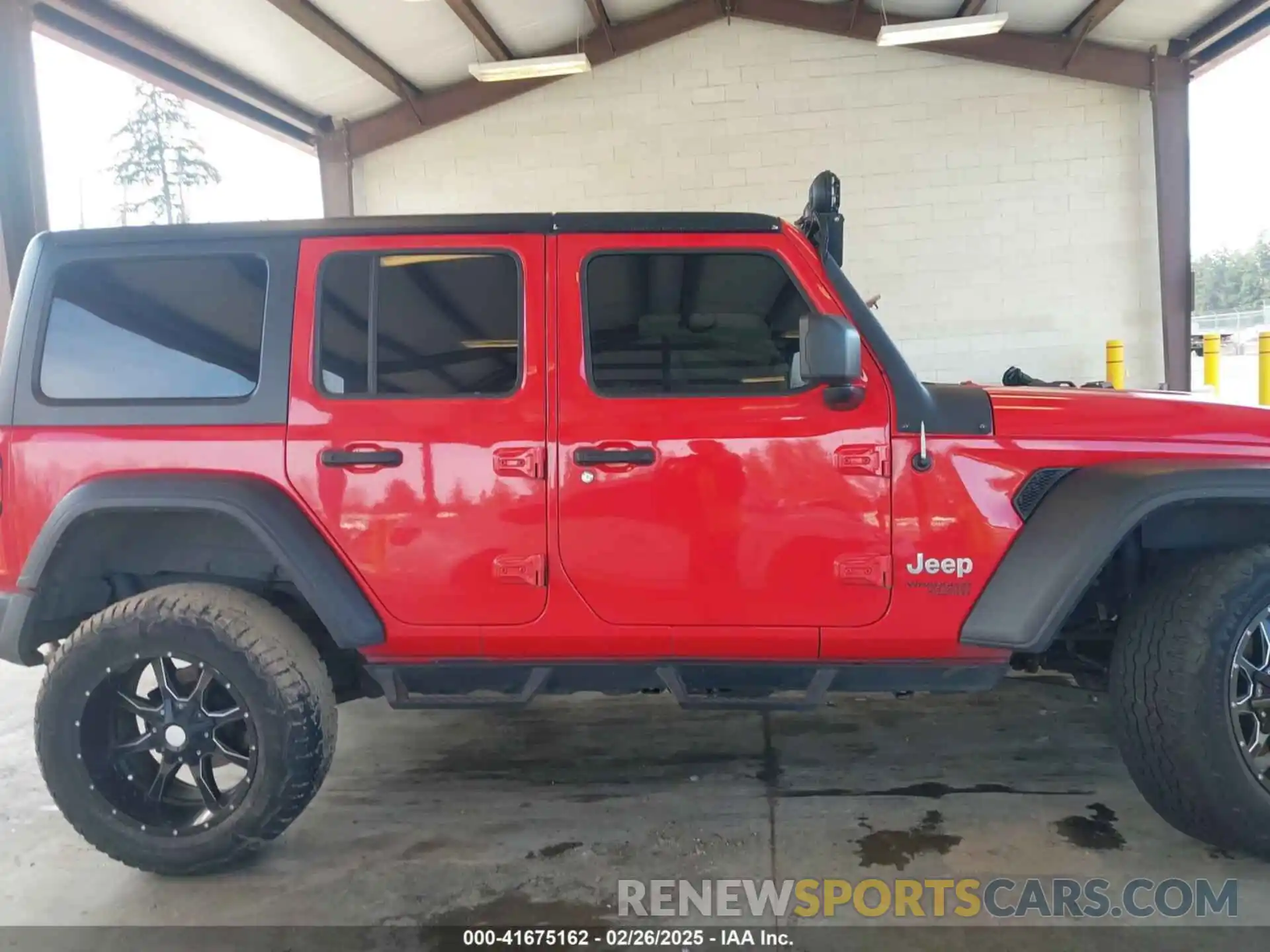 13 Photograph of a damaged car 1C4HJXDN4KW637889 JEEP WRANGLER UNLIMITED 2019