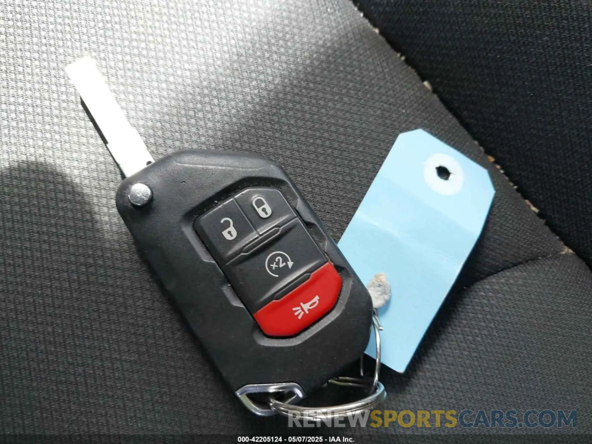 11 Photograph of a damaged car 1C4HJXDN5KW618297 JEEP WRANGLER UNLIMITED 2019