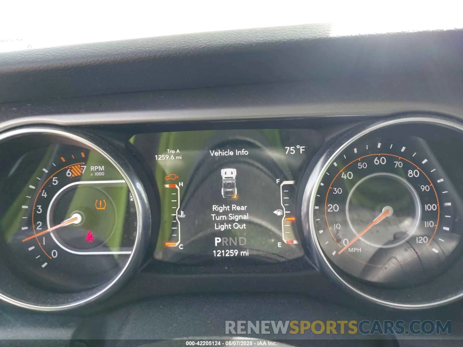 7 Photograph of a damaged car 1C4HJXDN5KW618297 JEEP WRANGLER UNLIMITED 2019