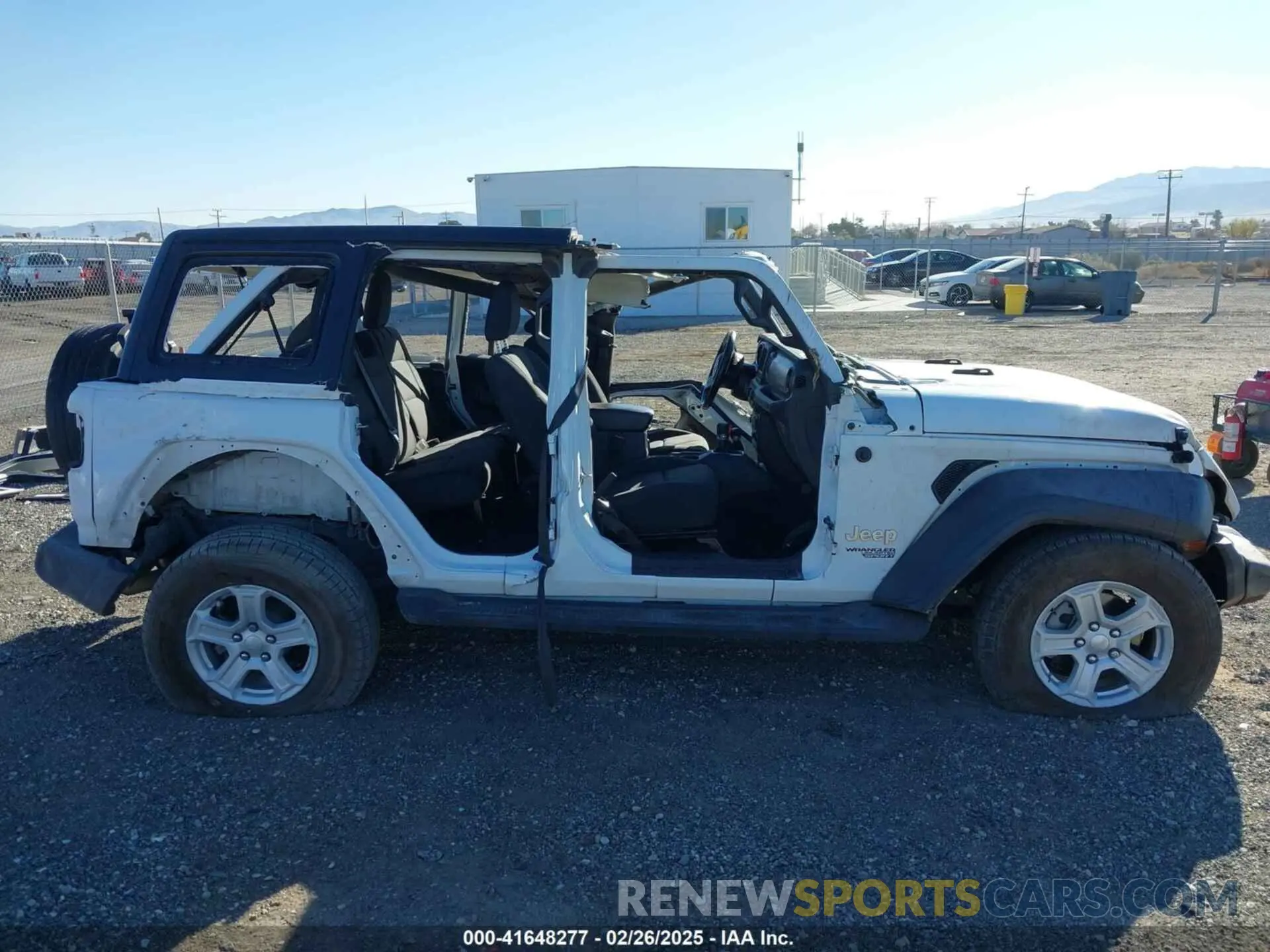 13 Photograph of a damaged car 1C4HJXDN6KW523554 JEEP WRANGLER UNLIMITED 2019