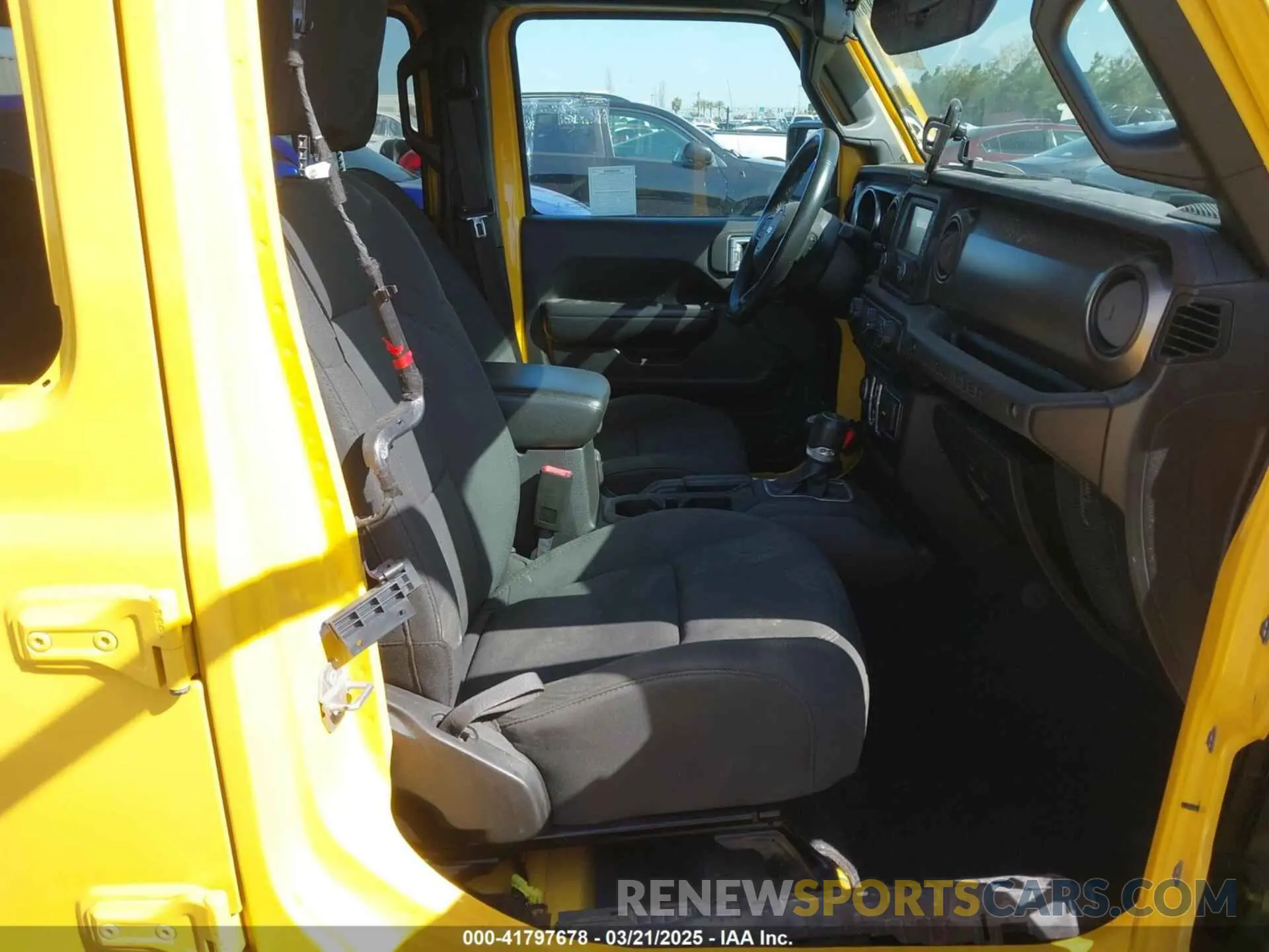 5 Photograph of a damaged car 1C4HJXDN6KW593281 JEEP WRANGLER UNLIMITED 2019