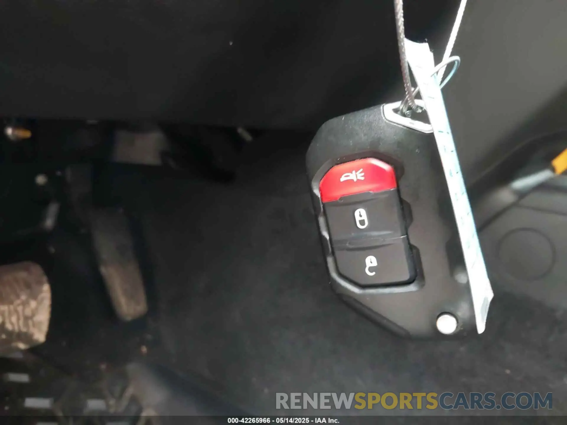 11 Photograph of a damaged car 1C4HJXDNXKW565788 JEEP WRANGLER UNLIMITED 2019
