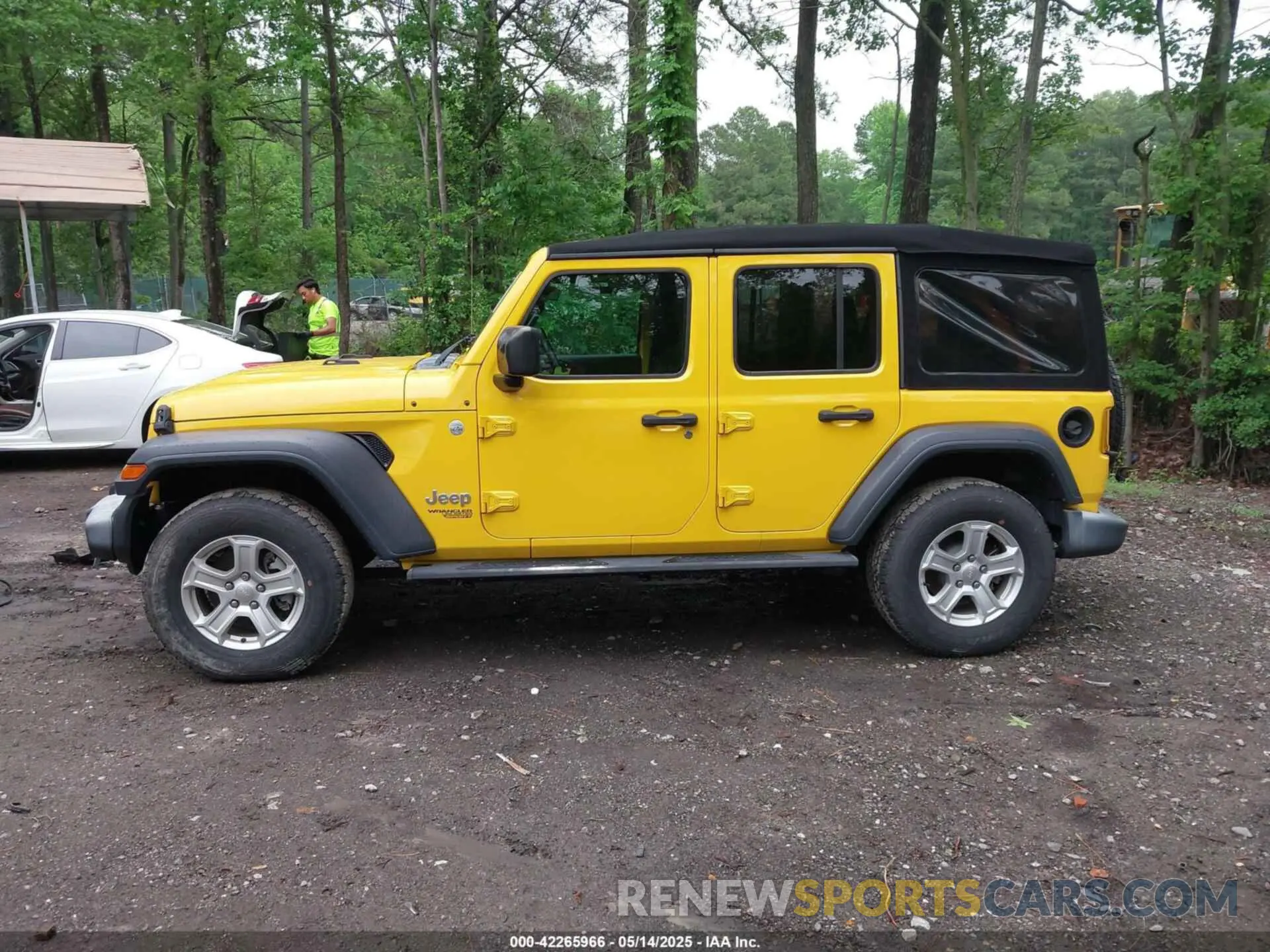 14 Photograph of a damaged car 1C4HJXDNXKW565788 JEEP WRANGLER UNLIMITED 2019