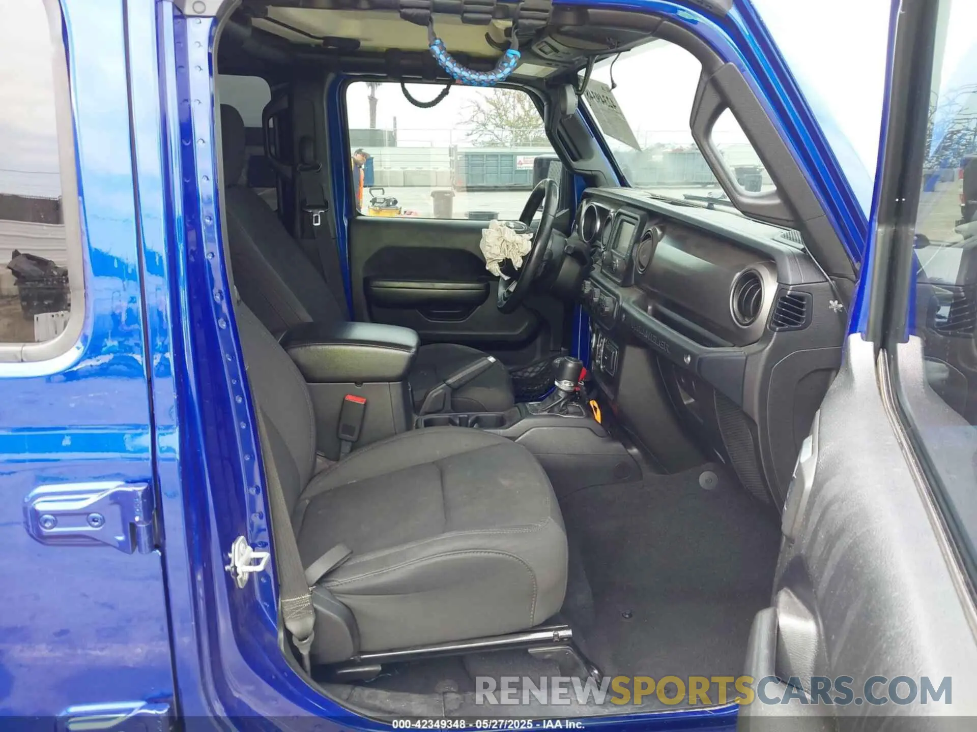 5 Photograph of a damaged car 1C4HJXDNXKW646905 JEEP WRANGLER UNLIMITED 2019