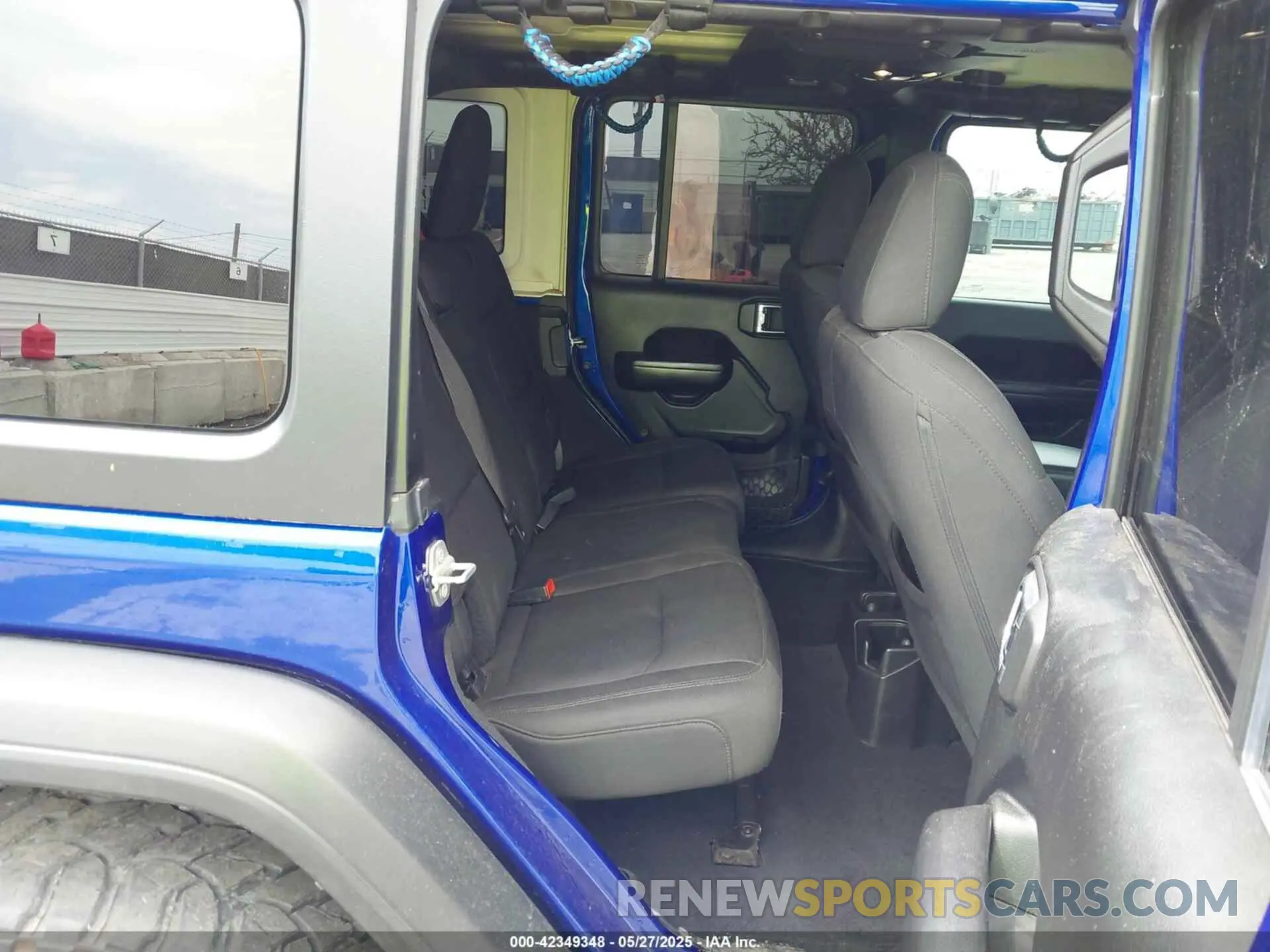 8 Photograph of a damaged car 1C4HJXDNXKW646905 JEEP WRANGLER UNLIMITED 2019