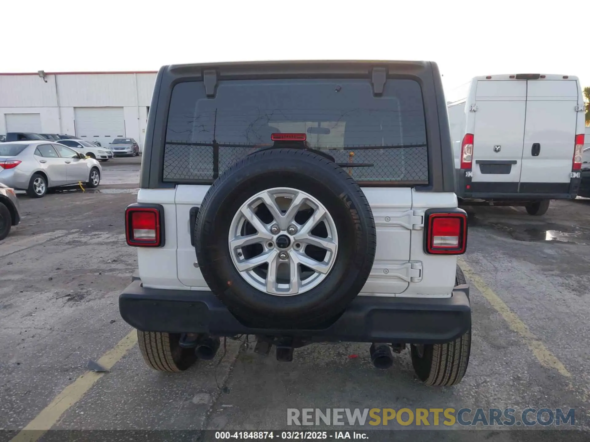 16 Photograph of a damaged car 1C4HJXDNXKW681153 JEEP WRANGLER UNLIMITED 2019
