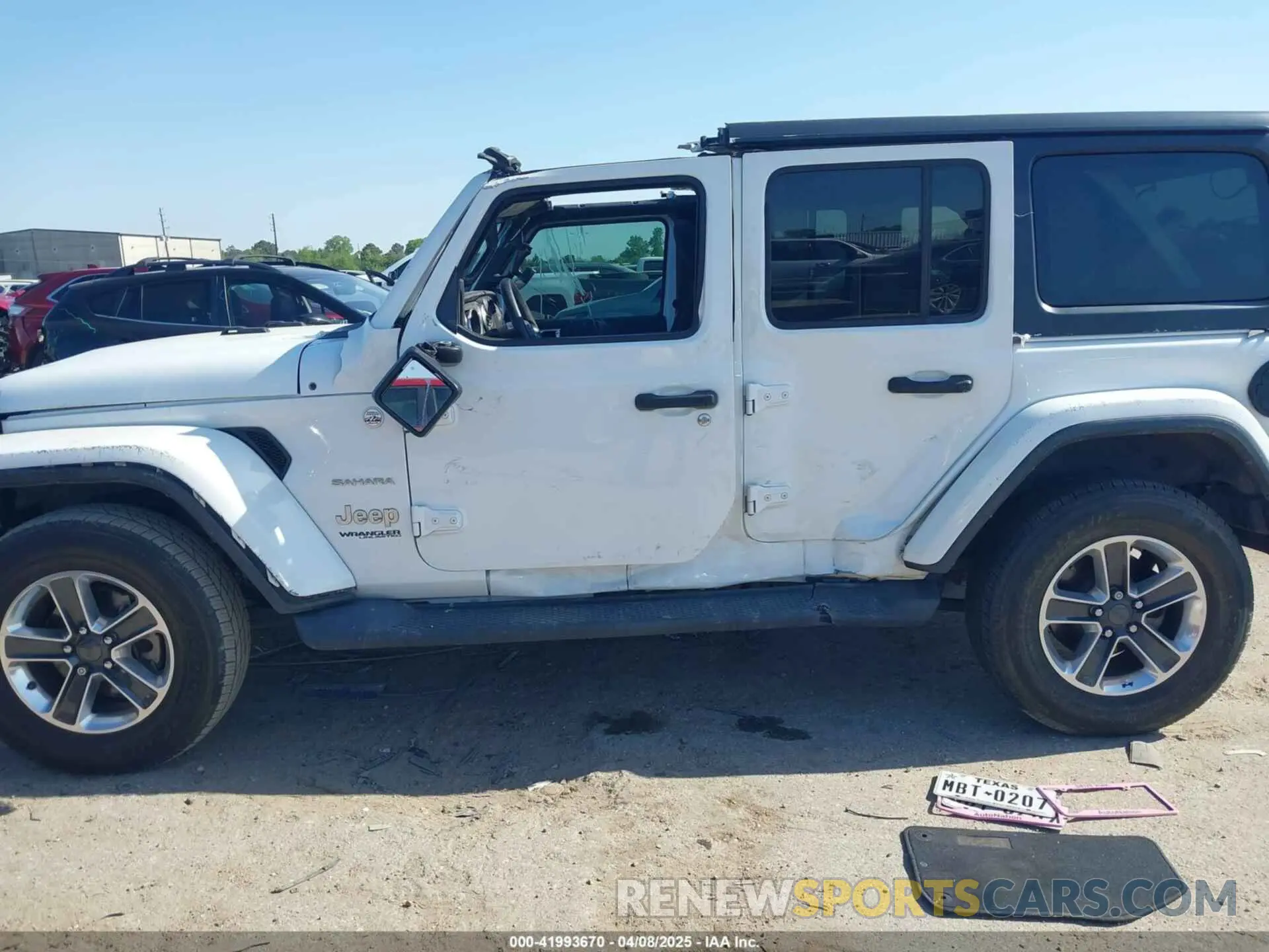 13 Photograph of a damaged car 1C4HJXEG0KW577917 JEEP WRANGLER UNLIMITED 2019