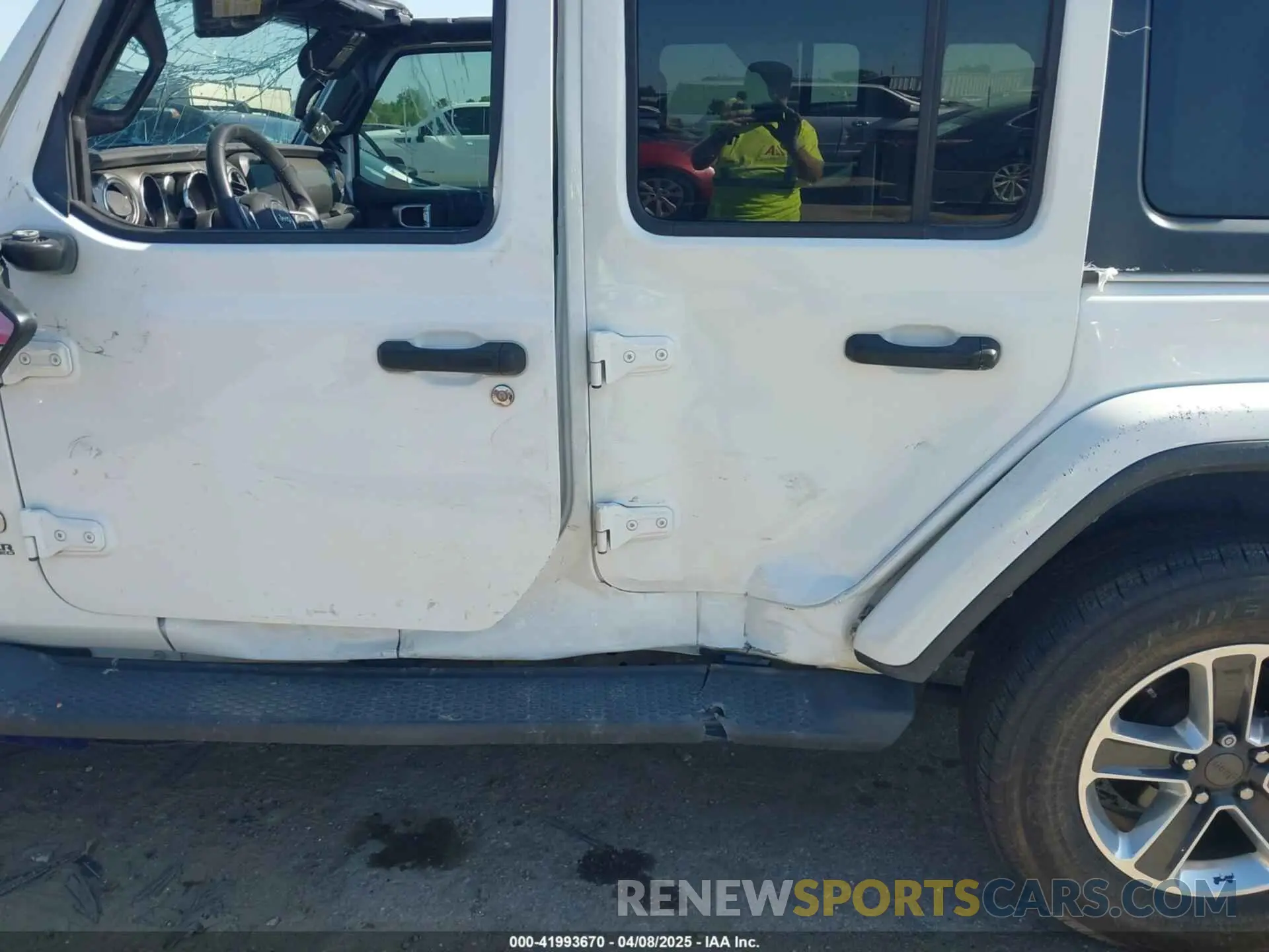 6 Photograph of a damaged car 1C4HJXEG0KW577917 JEEP WRANGLER UNLIMITED 2019